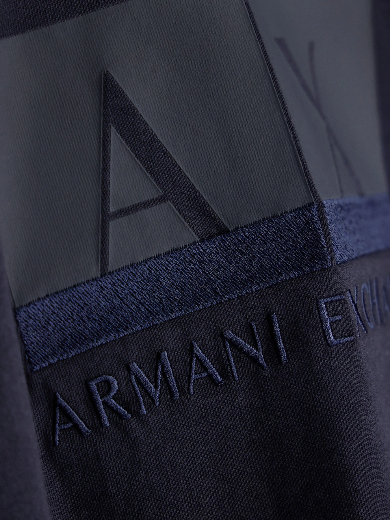 Футболки и поло Armani Exchange модель XM003037-AF10356-UB101 Футболки и поло Armani Exchange модель XM003037-AF10356-UB101 Фото