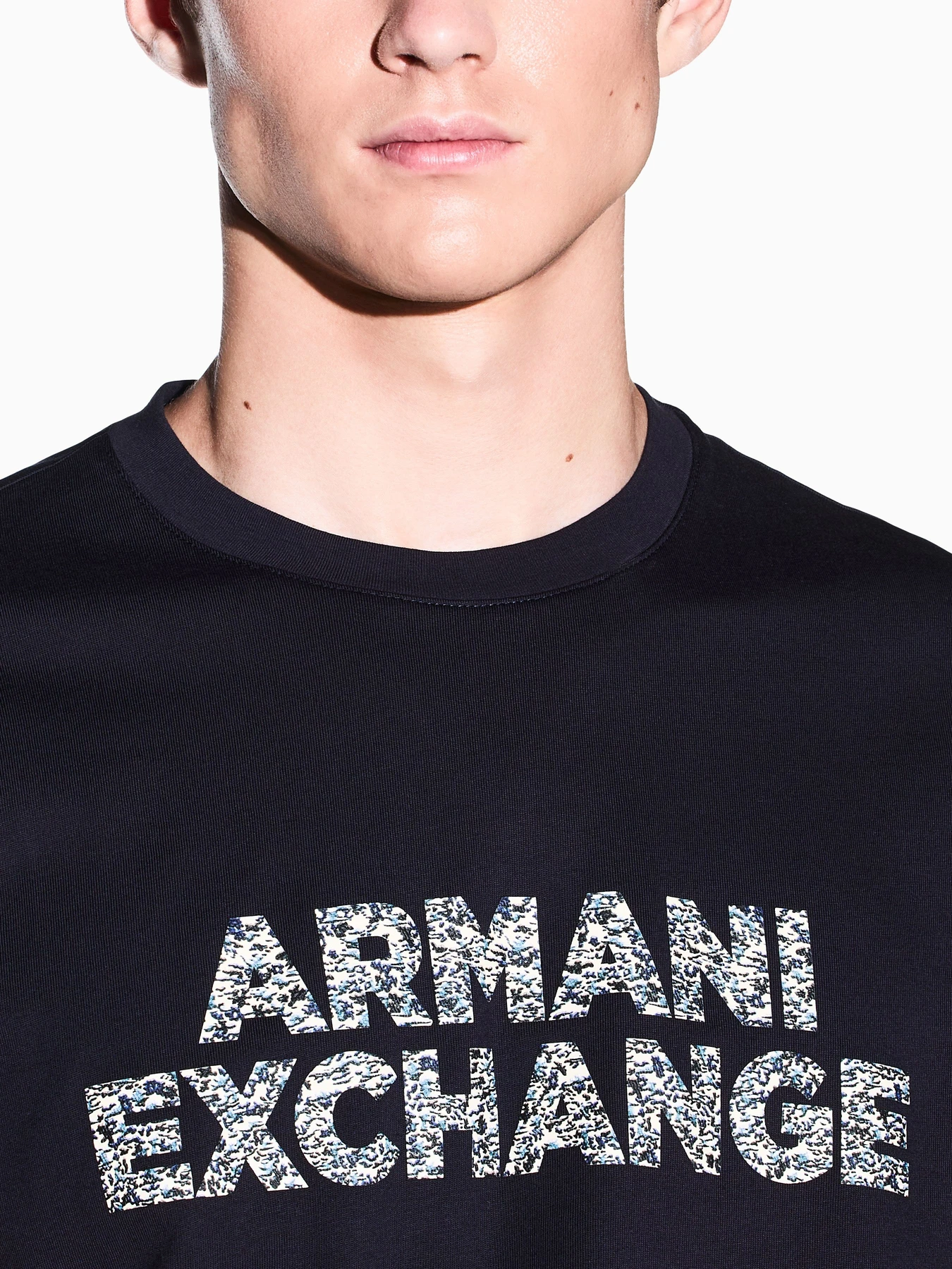 Футболки и поло Armani Exchange модель XM003392-AF10361-UB101 Футболки и поло Armani Exchange модель XM003392-AF10361-UB101 Фото