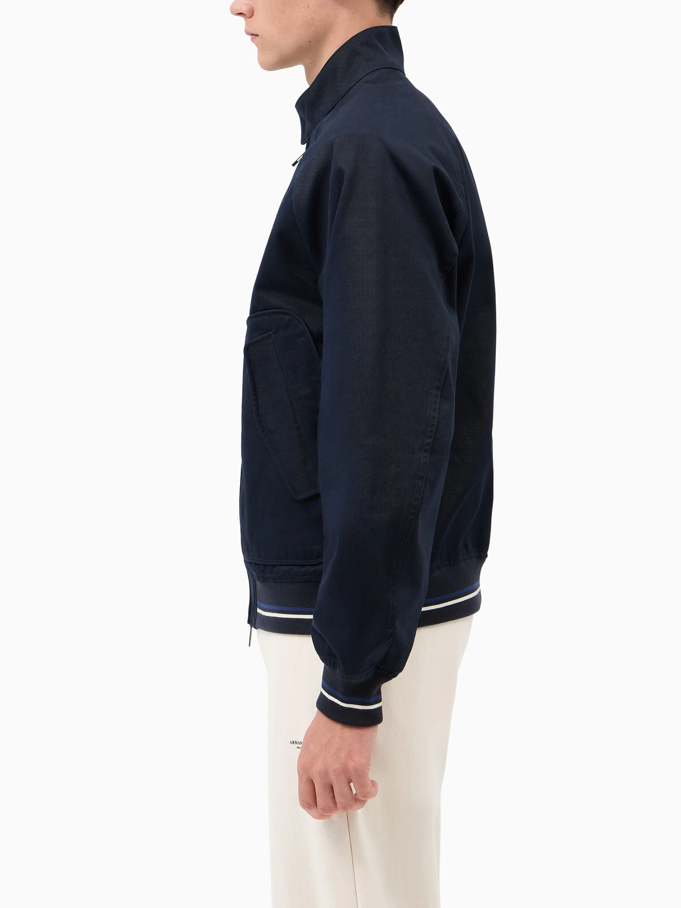 Куртки и дубленки Armani Exchange модель XM002843-AF26040-UB101 Фото