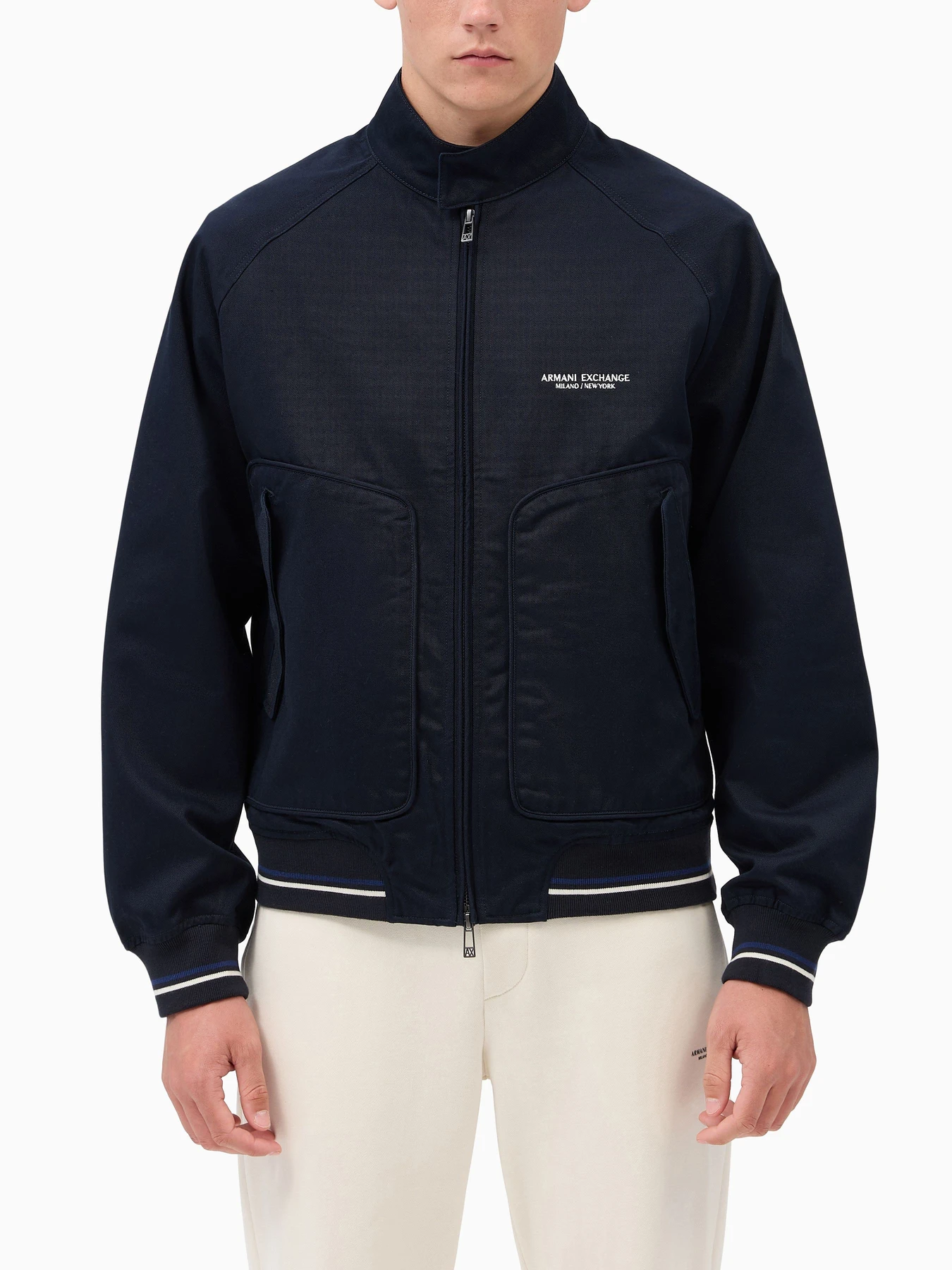 Куртки и дубленки Armani Exchange модель XM002843-AF26040-UB101 Фото