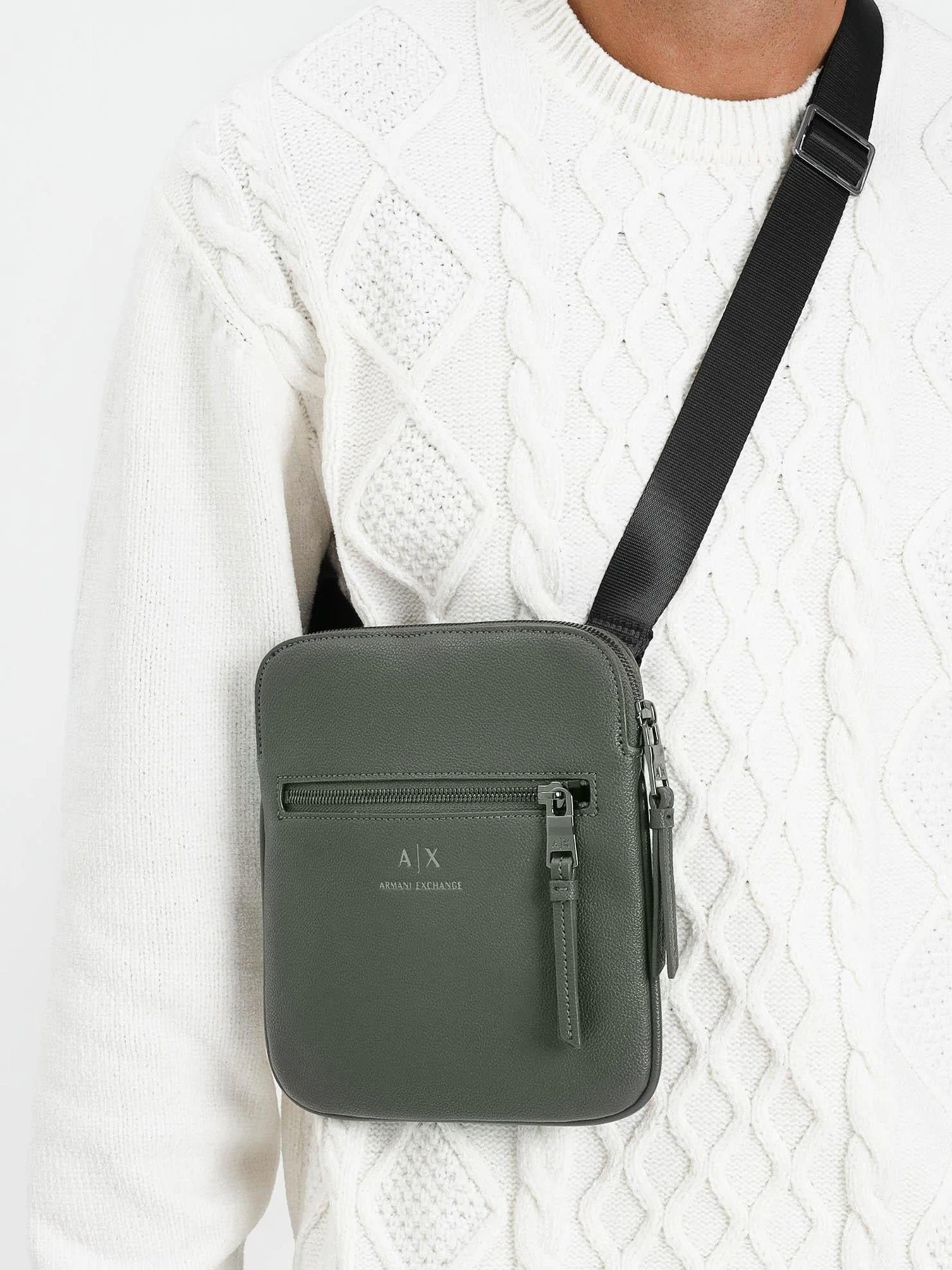 Сумки Armani Exchange модель 952391-CC830-U8144 Сумки Armani Exchange модель 952391-CC830-U8144 Фото