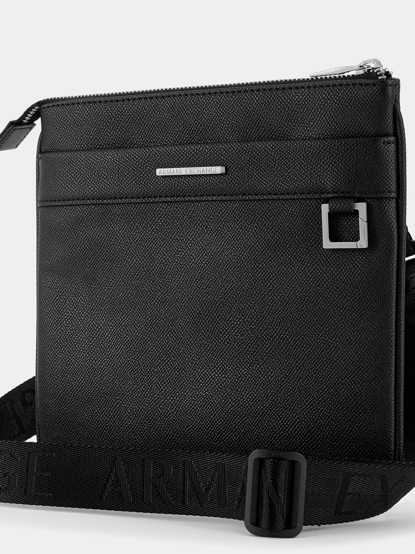 Сумки Armani Exchange модель XM002039-AF19931-UC001 Фото