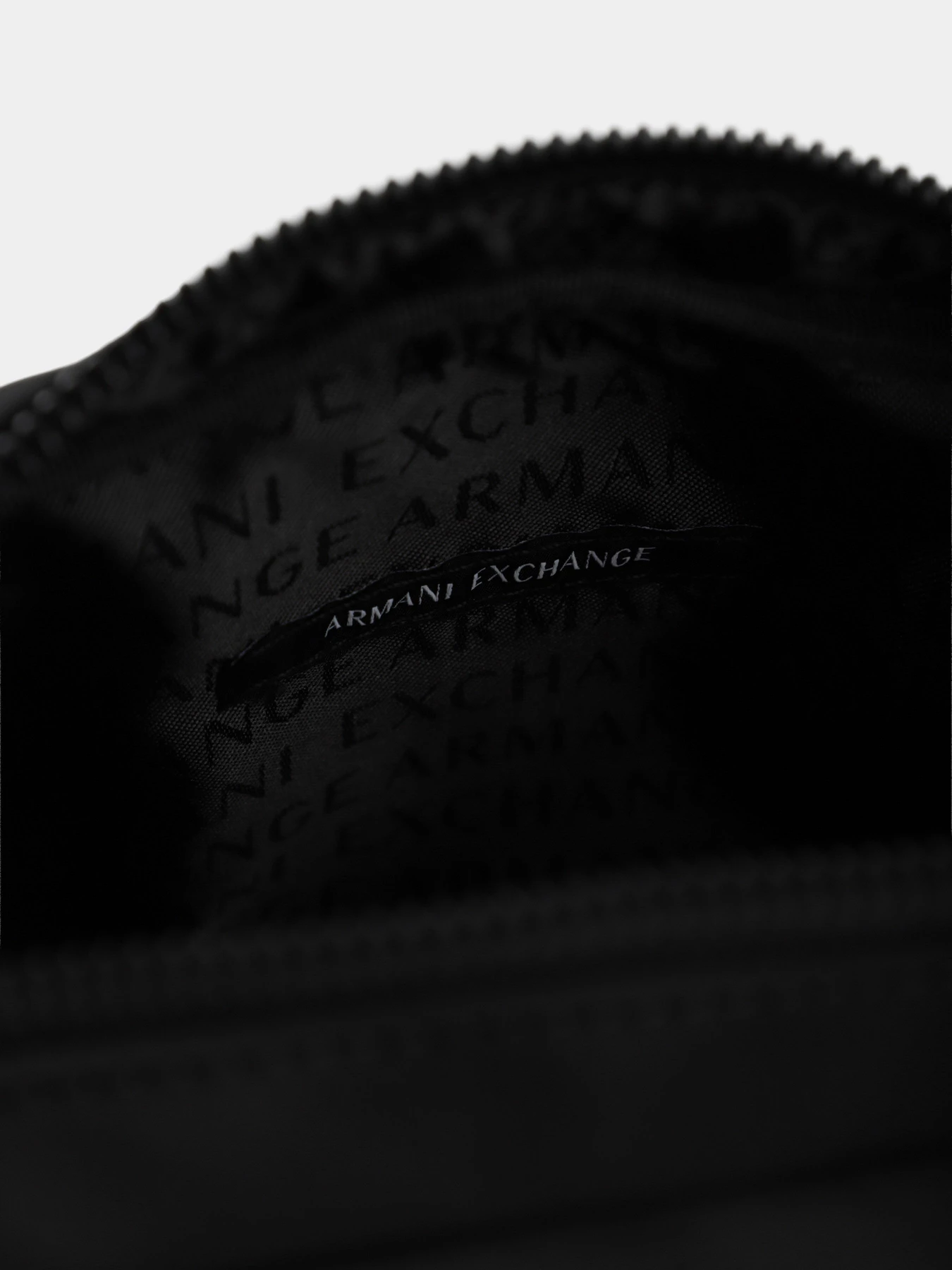Сумки Armani Exchange модель XM002535-AF22538-MC105 Фото