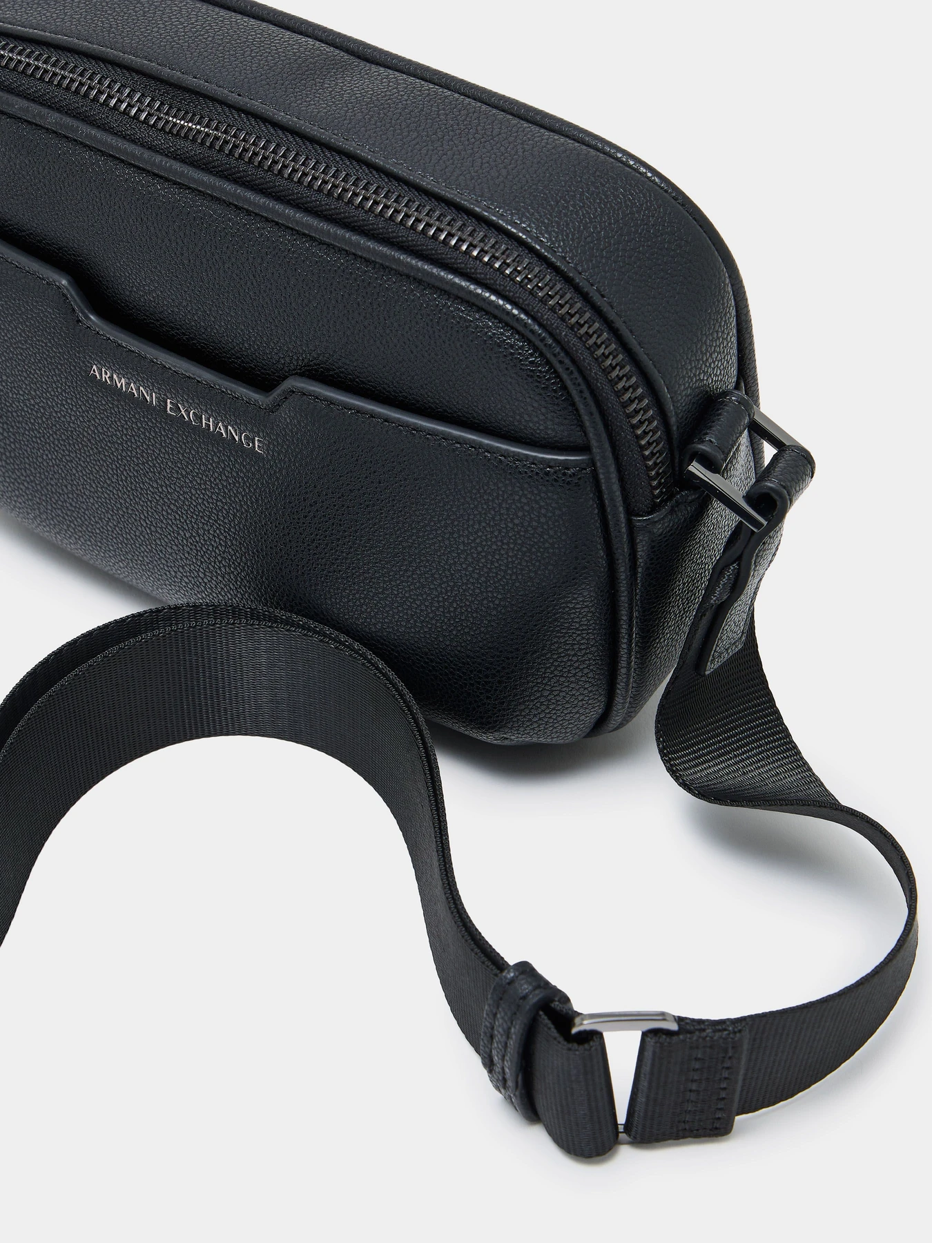 Сумки Armani Exchange модель XM002583-AF22651-UC001 Сумки Armani Exchange модель XM002583-AF22651-UC001 Фото