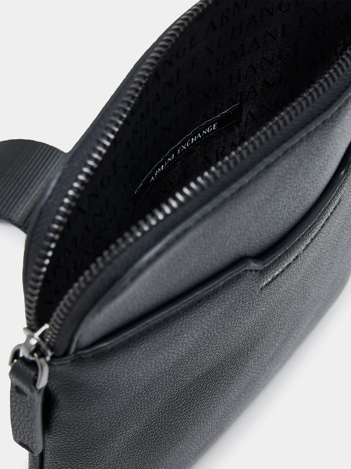 Сумки Armani Exchange модель XM002586-AF22651-UC001 Сумки Armani Exchange модель XM002586-AF22651-UC001 Фото