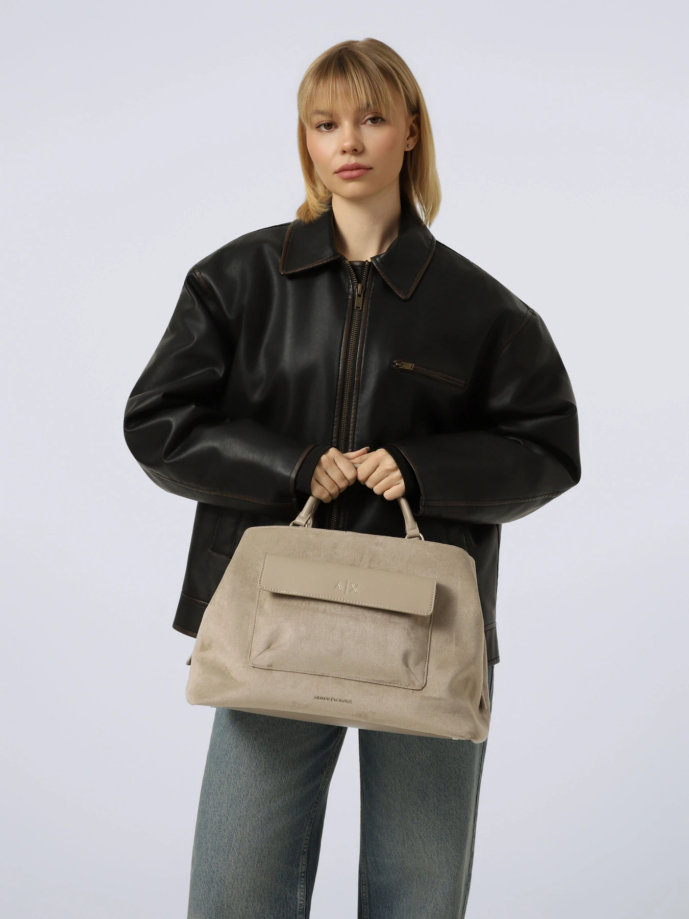 Сумки Armani Exchange модель XW001542-AF22630-U6223 Фото