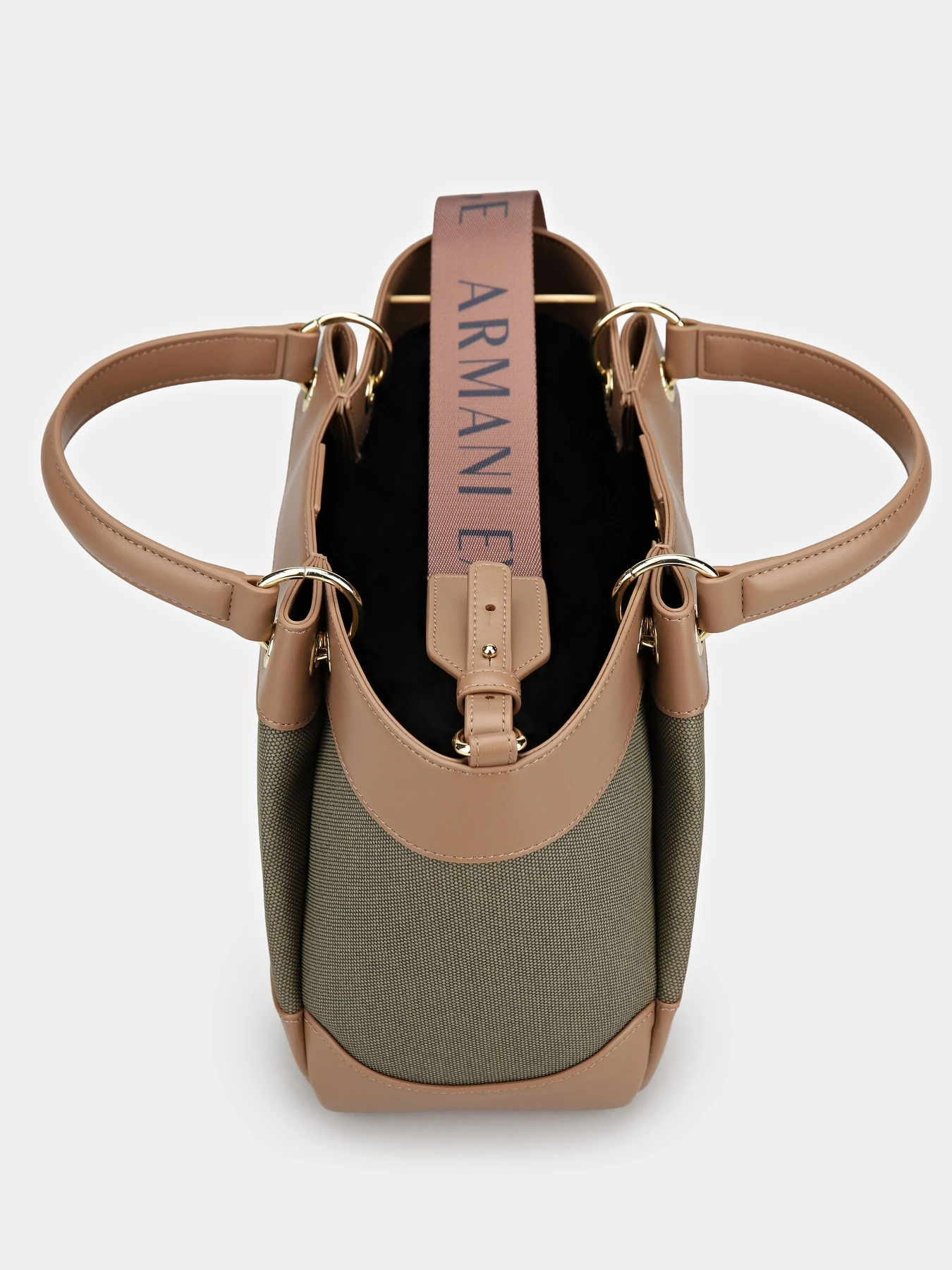 Сумки Armani Exchange модель XW000393-AF22518-M7015 Сумки Armani Exchange модель XW000393-AF22518-M7015 Фото