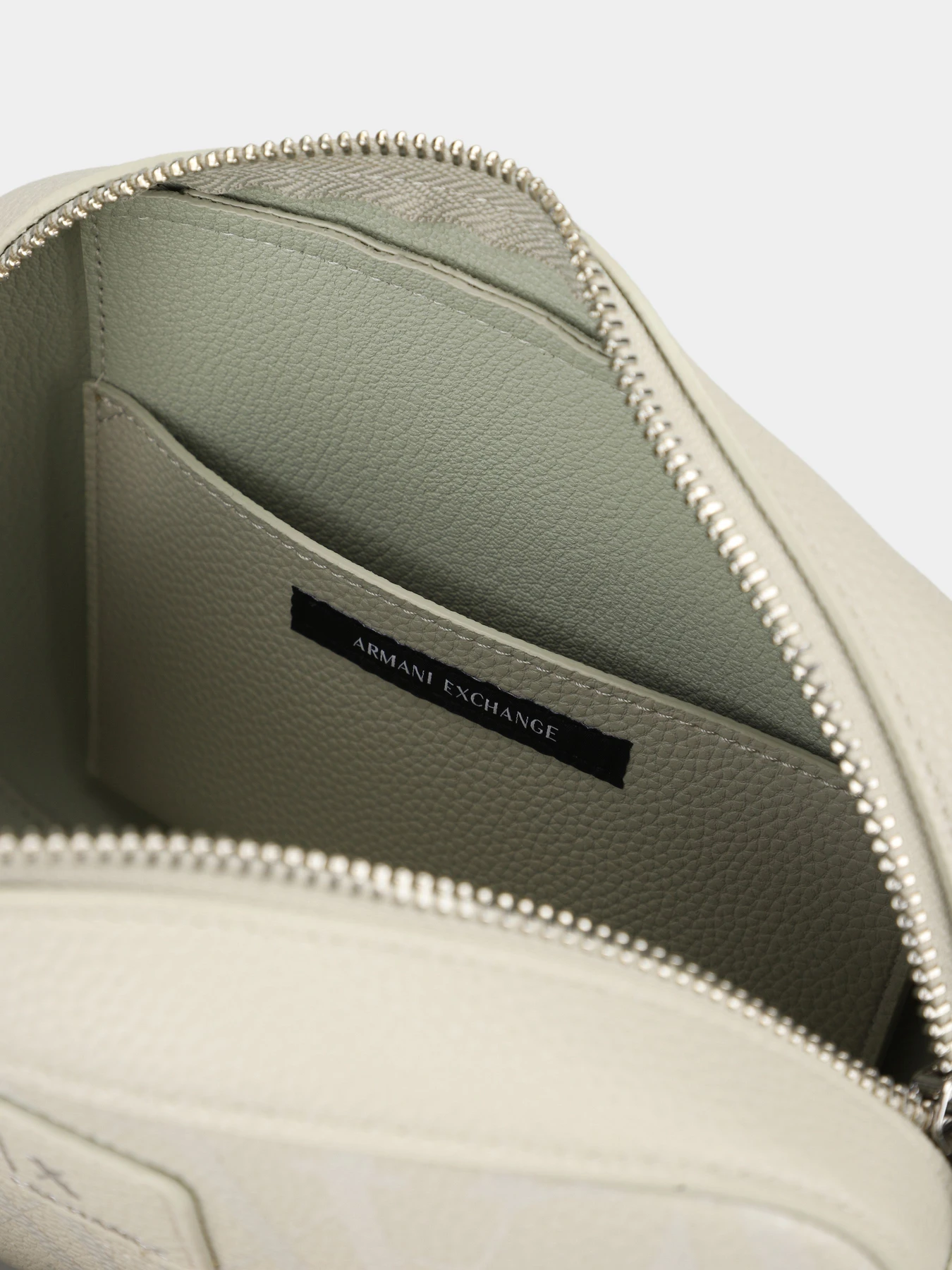 Сумки Armani Exchange модель XW001200-AF15325-M7021 Сумки Armani Exchange модель XW001200-AF15325-M7021 Фото