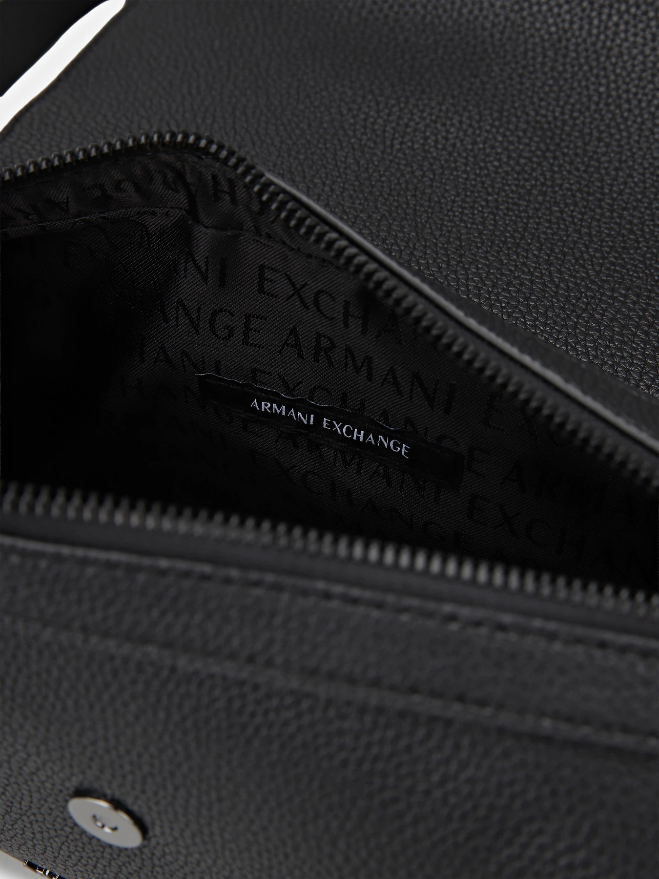 Сумки Armani Exchange модель XM003164-AF26663-UC001 Сумки Armani Exchange модель XM003164-AF26663-UC001 Фото