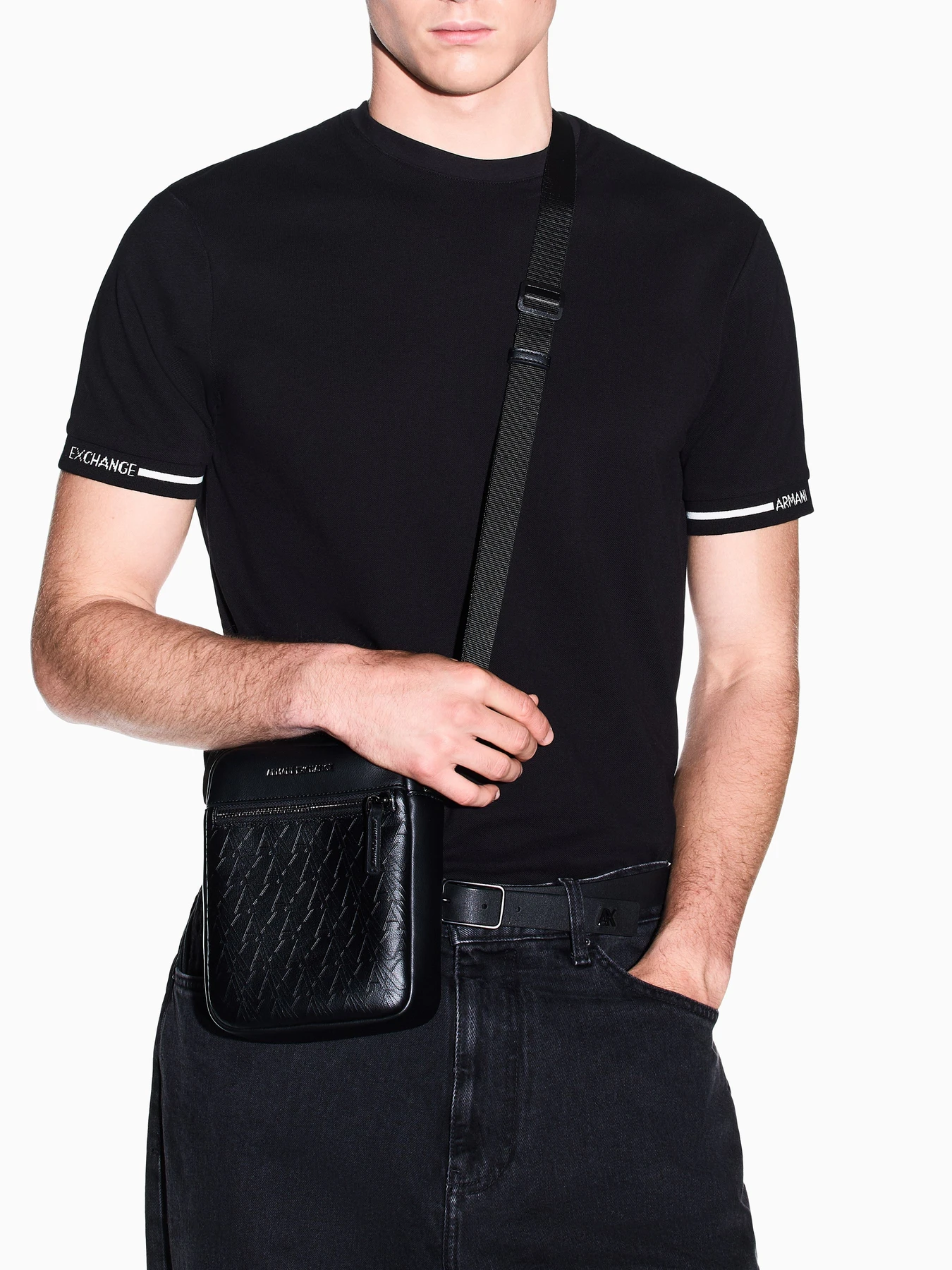 Сумки Armani Exchange модель XM003577-AF26662-UC001 Фото
