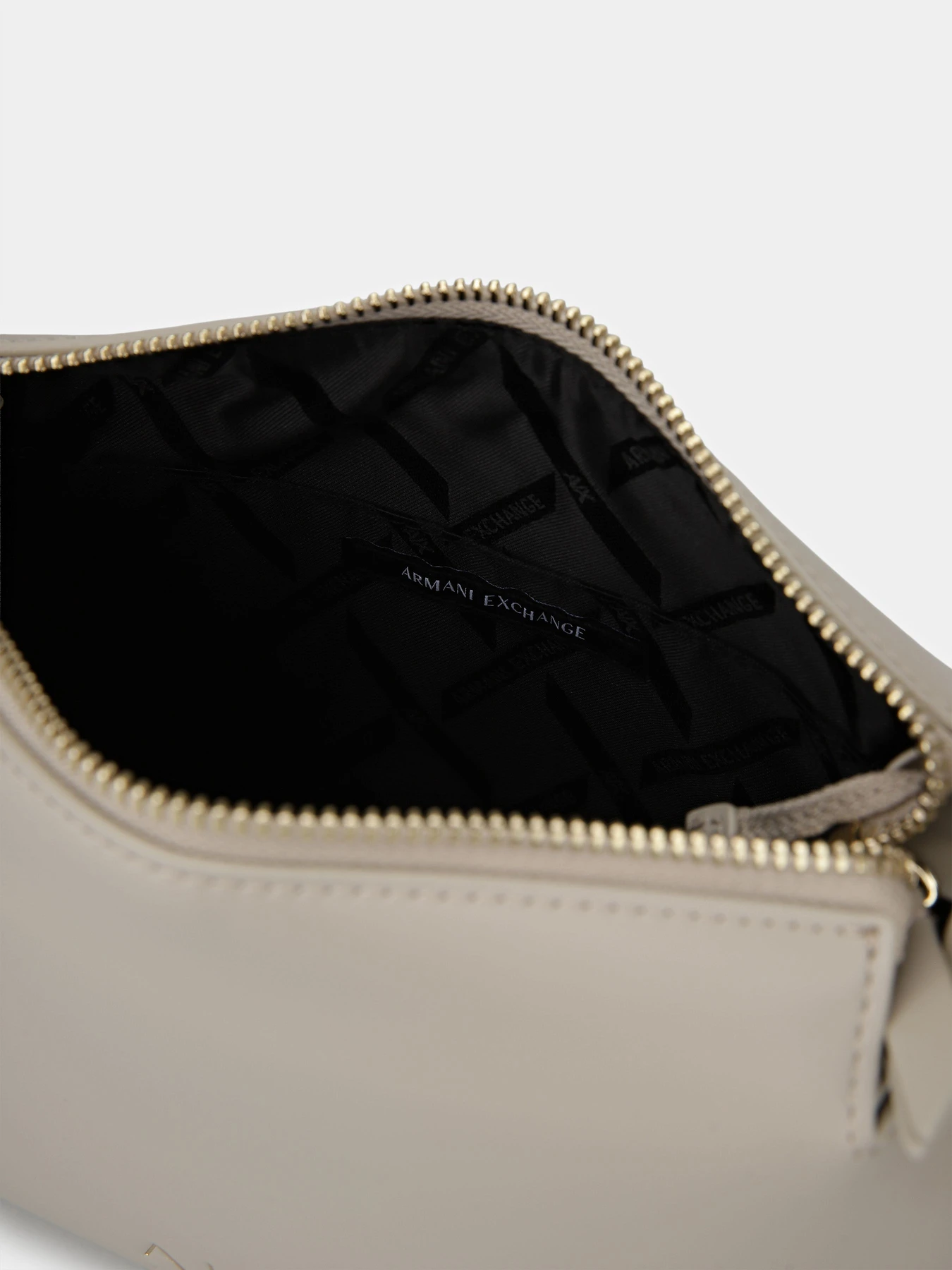 Сумки Armani Exchange модель XW002990-AF26452-U6208 Сумки Armani Exchange модель XW002990-AF26452-U6208 Фото
