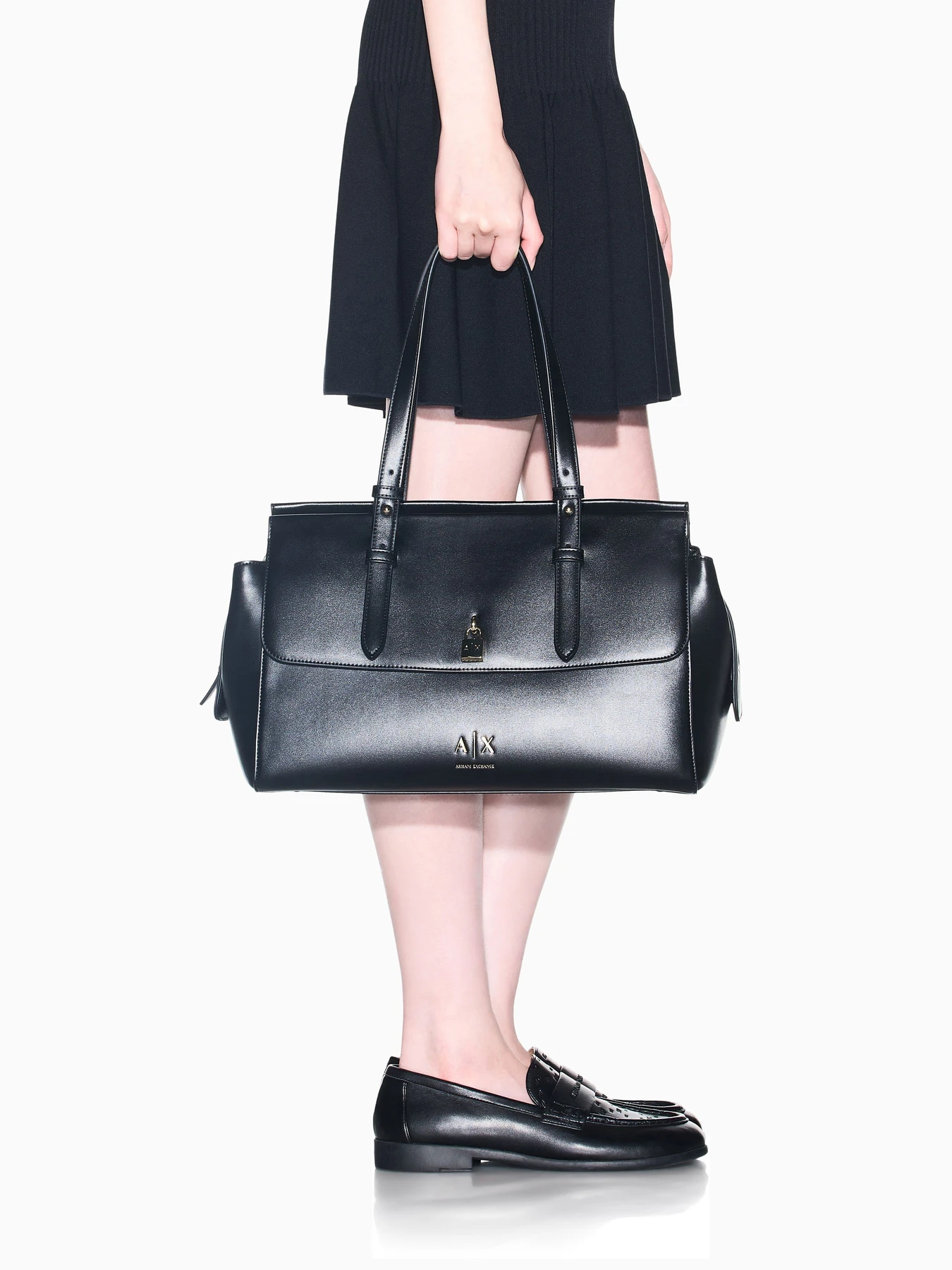 Сумки Armani Exchange модель XW003020-AF28605-UC001 Фото
