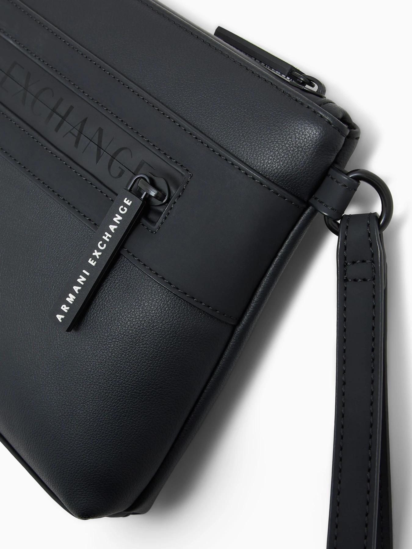 Сумки Armani Exchange модель XM003595-AF26679-MC043 Фото