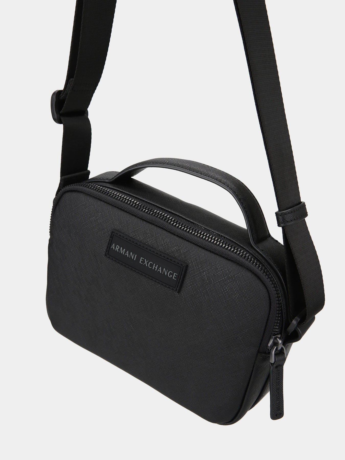 Сумки Armani Exchange модель XM003158-AF26659-MC043 Фото
