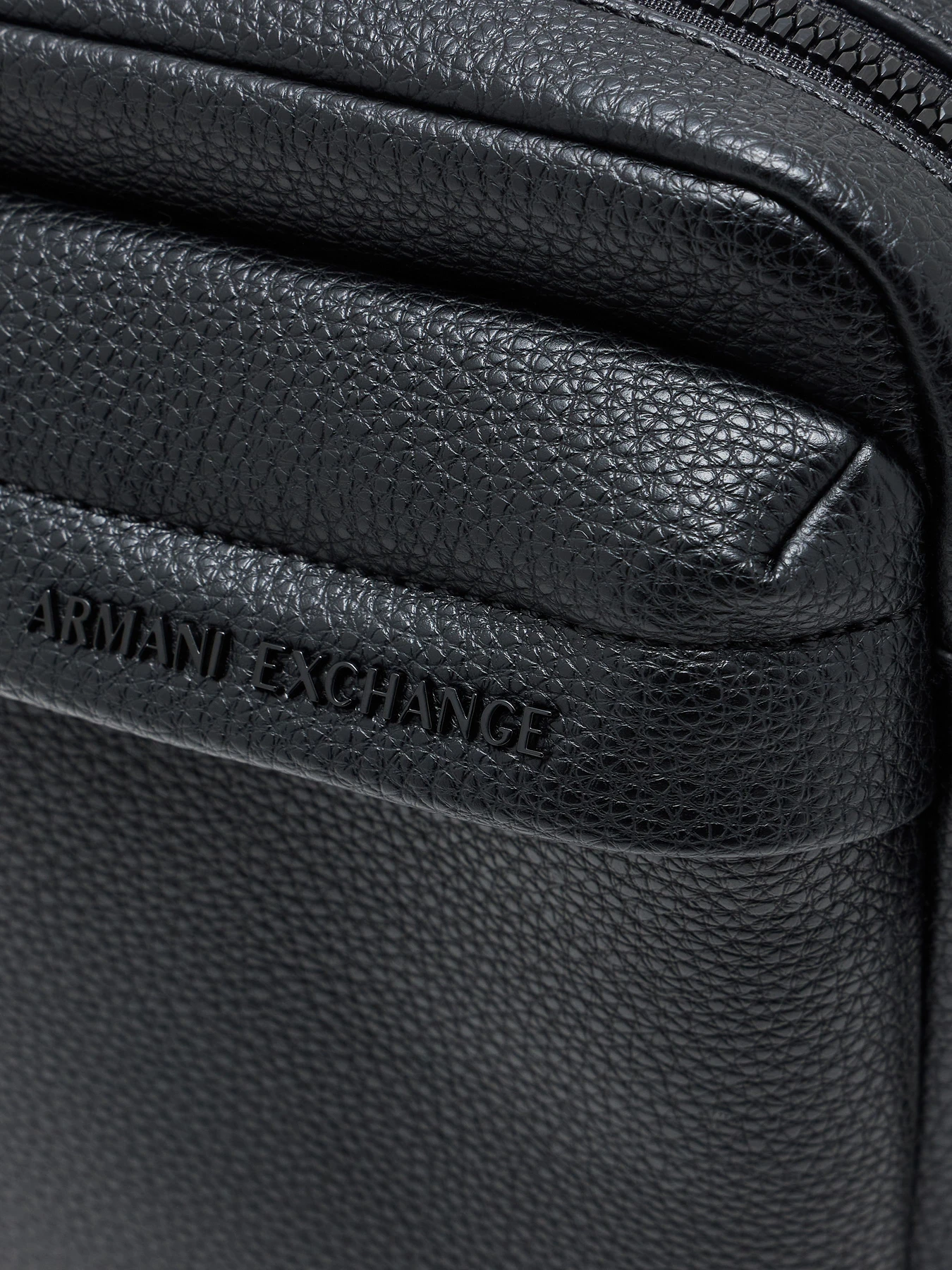 Сумки Armani Exchange модель XM003597-AF26651-UC001 Сумки Armani Exchange модель XM003597-AF26651-UC001 Фото