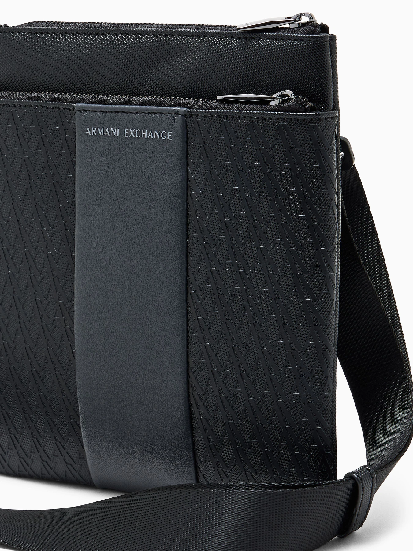 Сумки Armani Exchange модель XM003600-AF26691-MC028 Фото