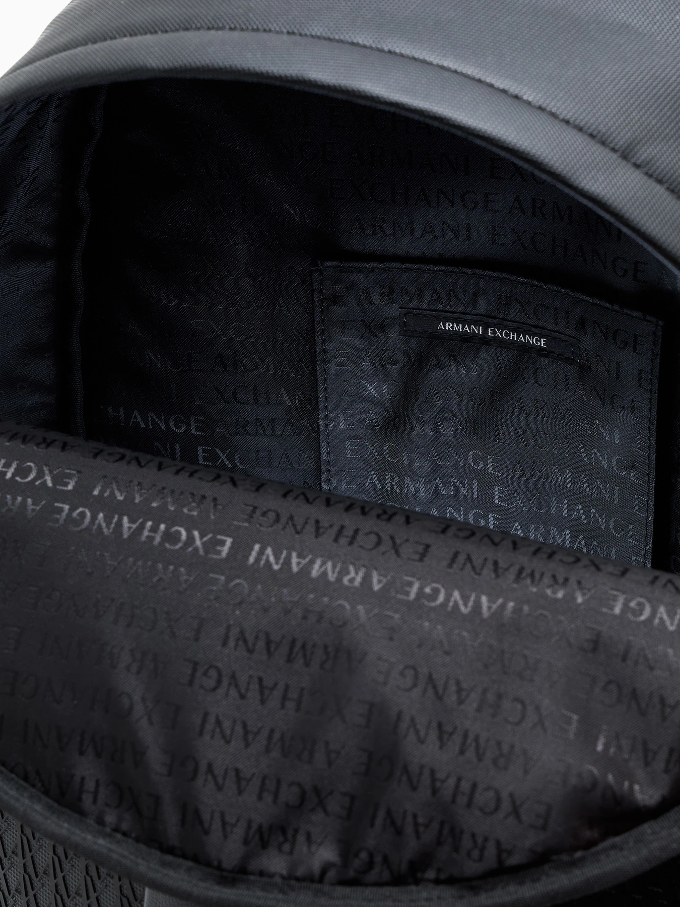 Рюкзаки Armani Exchange модель XM003173-AF26691-MC028 Фото