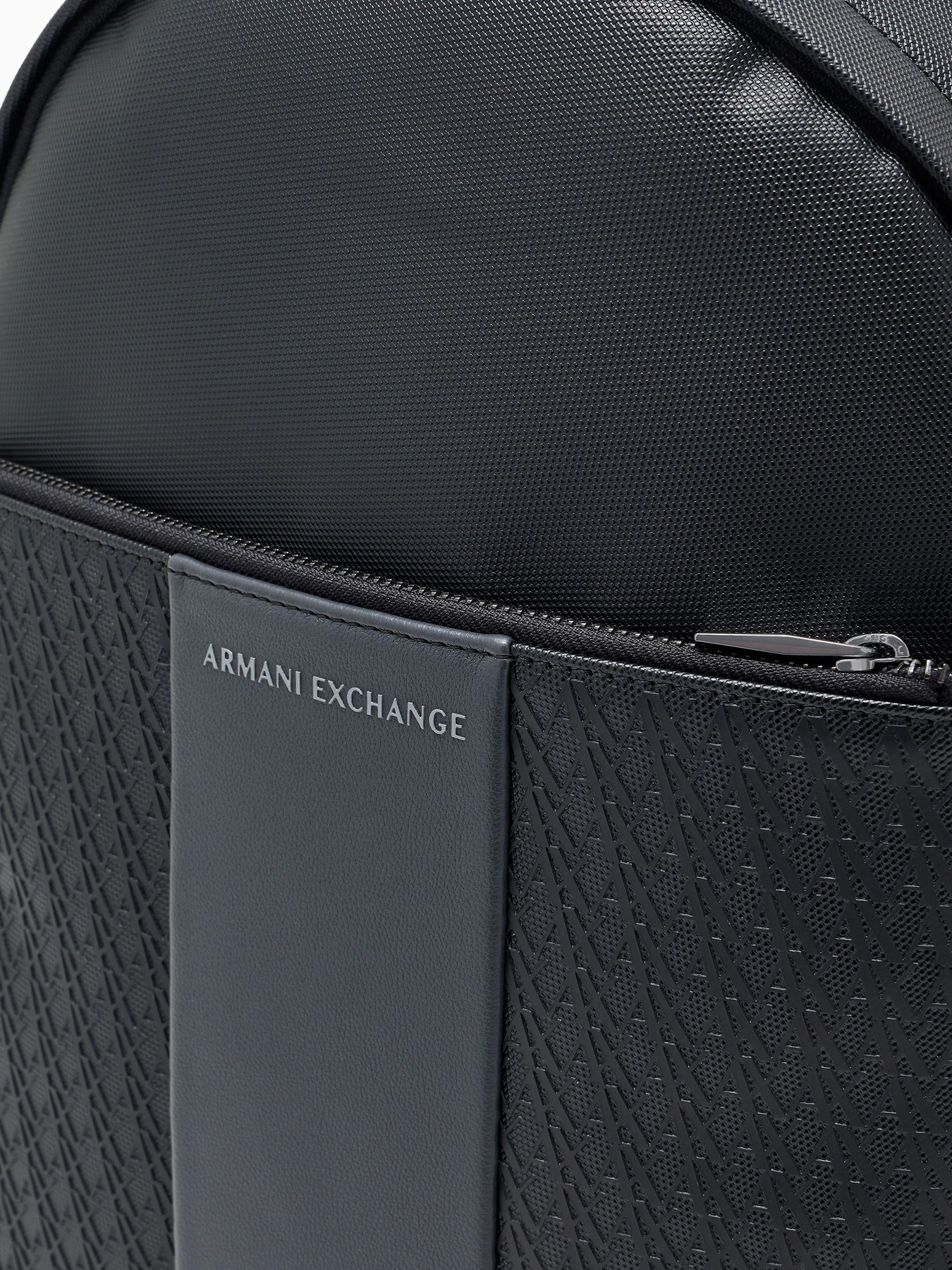 Рюкзаки Armani Exchange модель XM003173-AF26691-MC028 Фото