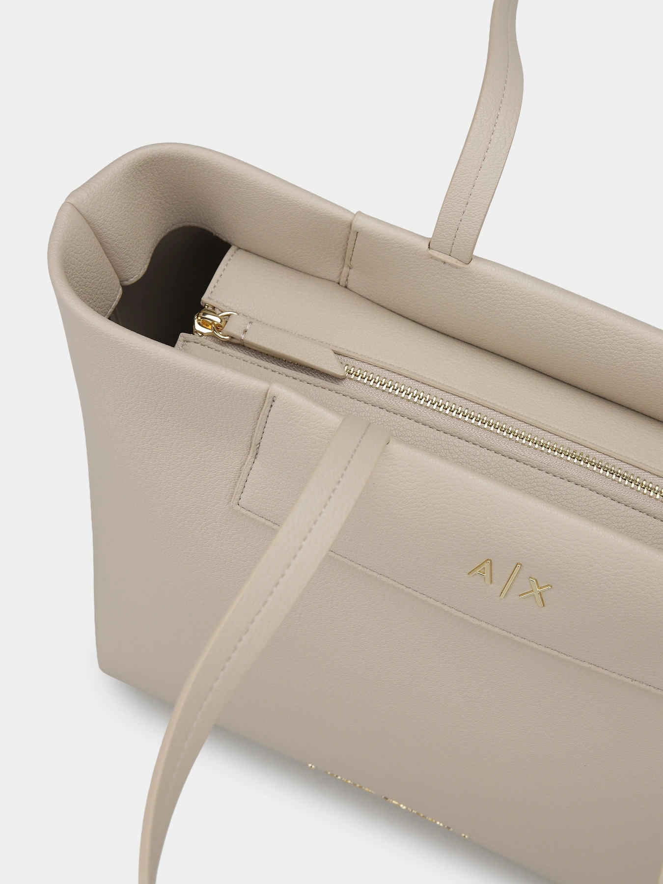 Сумки Armani Exchange модель XW001538-AF26447-U6208 Сумки Armani Exchange модель XW001538-AF26447-U6208 Фото