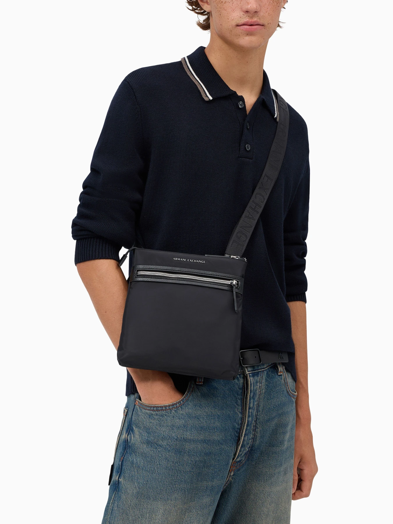 Сумки Armani Exchange модель XM001668-AF27131-MC043 Фото