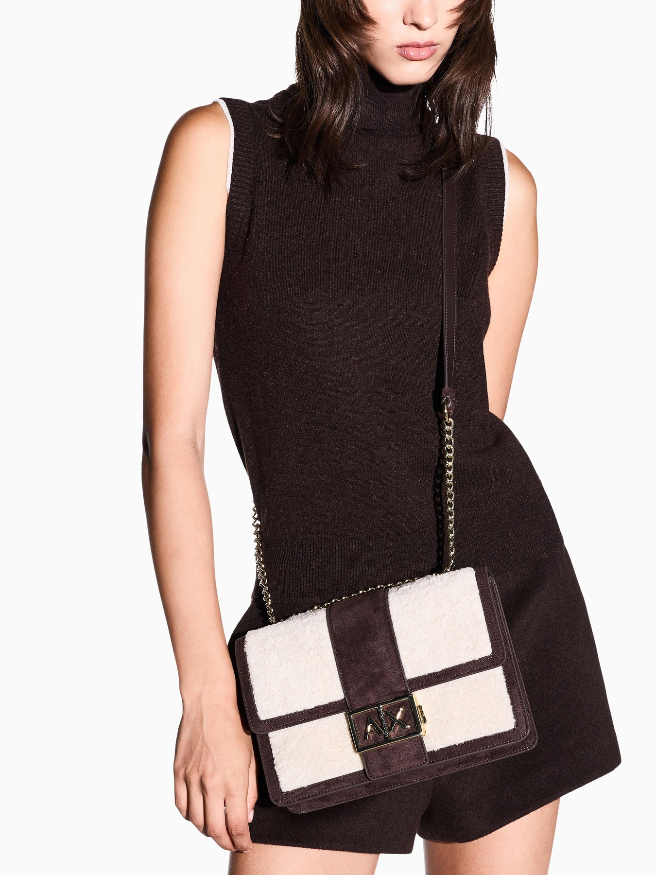 Сумки Armani Exchange модель XW000070-AF28295-M6027 Сумки Armani Exchange модель XW000070-AF28295-M6027 Фото