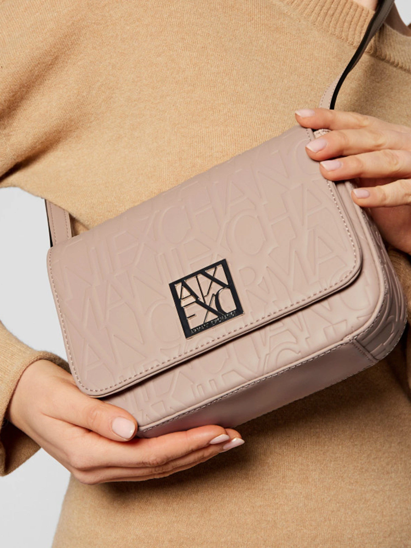 Сумки Armani Exchange модель 942648-CC793-07753 Сумки Armani Exchange модель 942648-CC793-07753 Фото