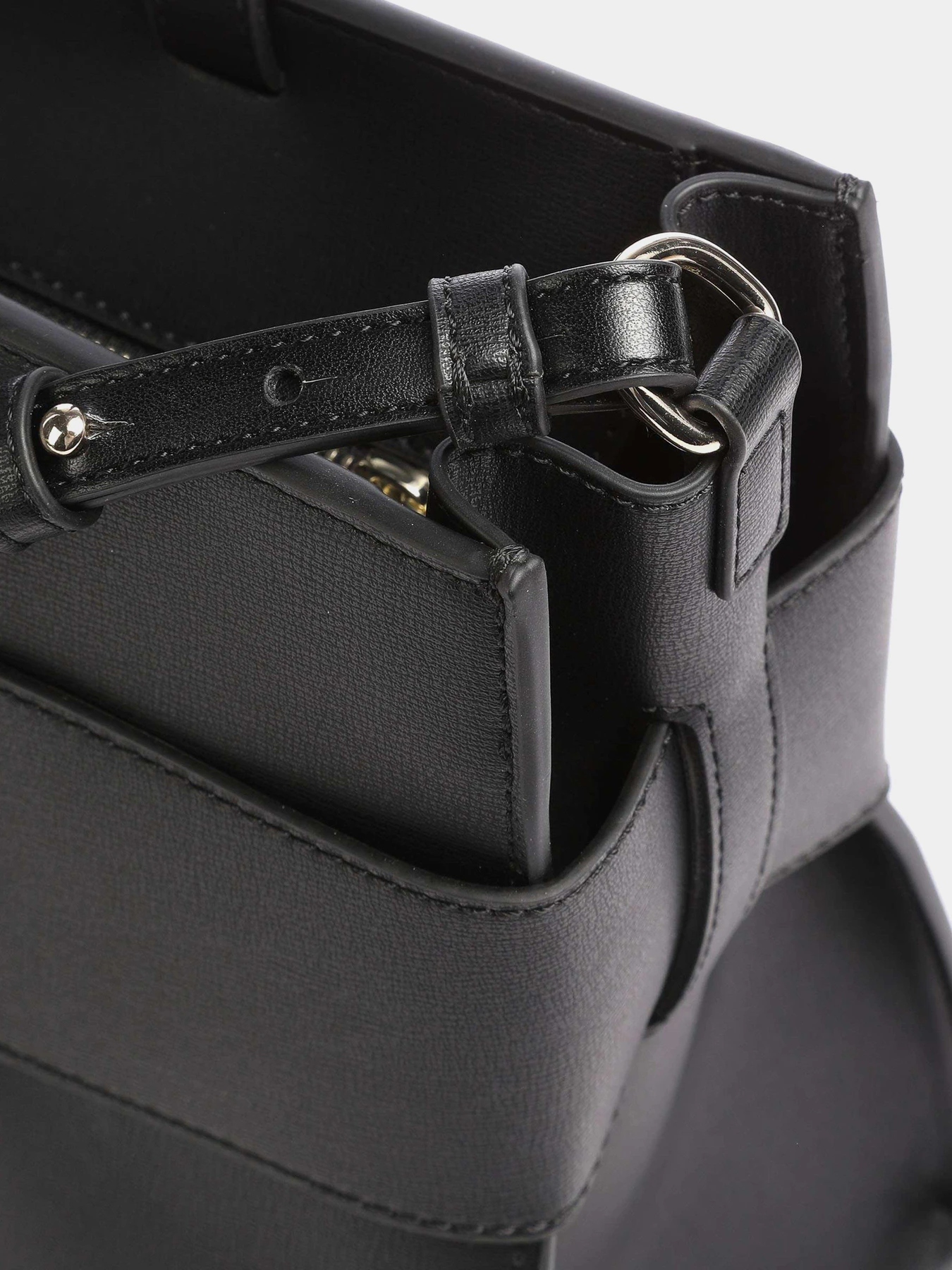 Сумки Armani Exchange модель 942695-0A874-00020 Фото