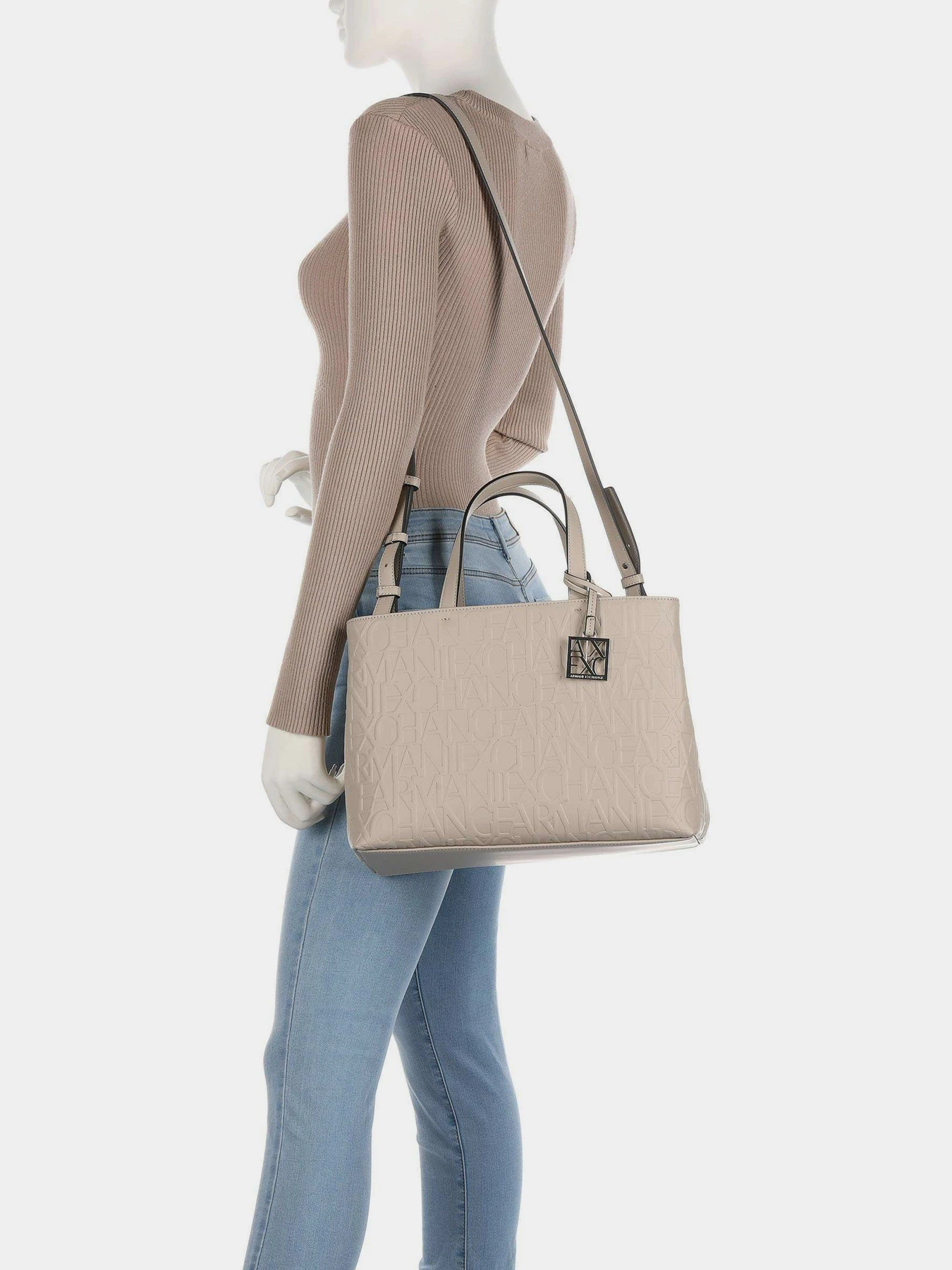 Сумки Armani Exchange модель 942646-CC793-44620 Сумки Armani Exchange модель 942646-CC793-44620 Фото