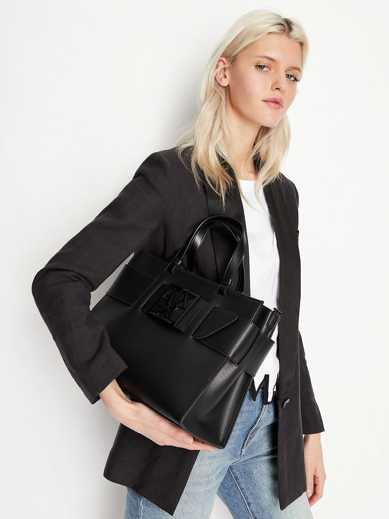 Сумки Armani Exchange модель 942689-0A874-00020 Фото