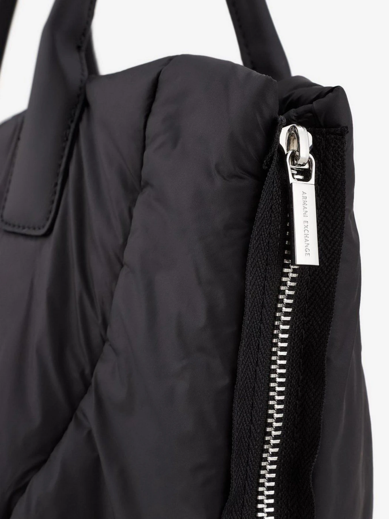 Сумки Armani Exchange модель 942774-1A718-00020 Фото