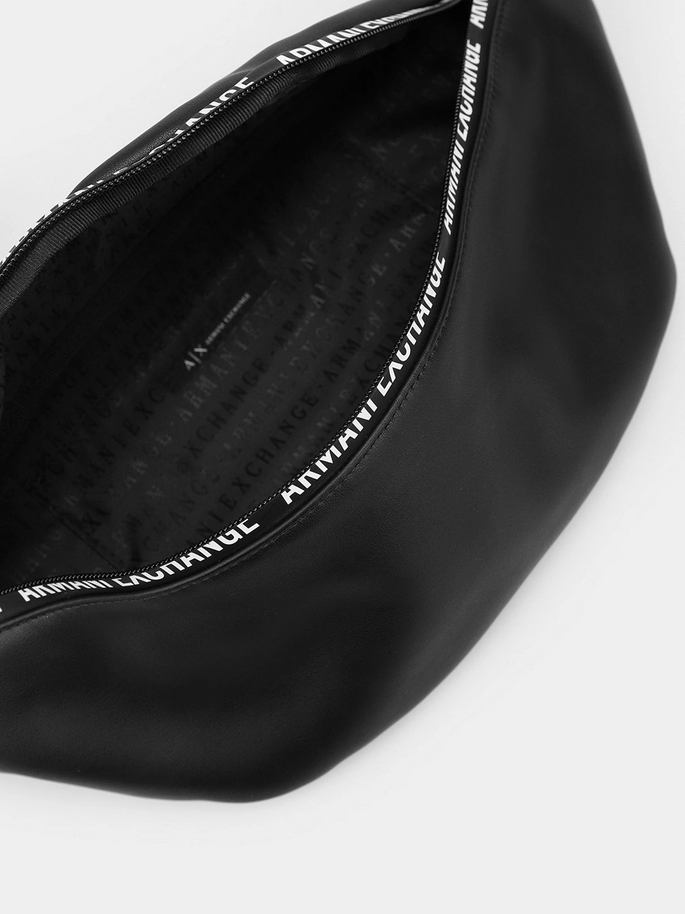 Сумки Armani Exchange модель 952234-1A803-06021 Сумки Armani Exchange модель 952234-1A803-06021 Фото