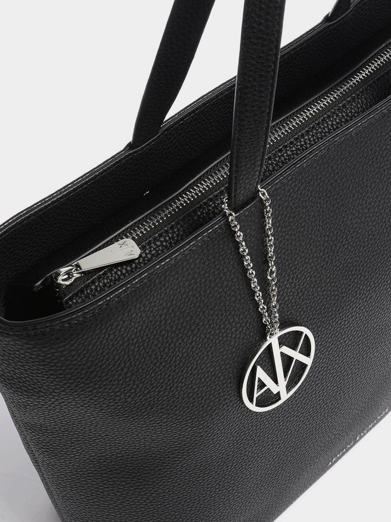 Сумки Armani Exchange модель 942426-CC723-00020 Сумки Armani Exchange модель 942426-CC723-00020 Фото