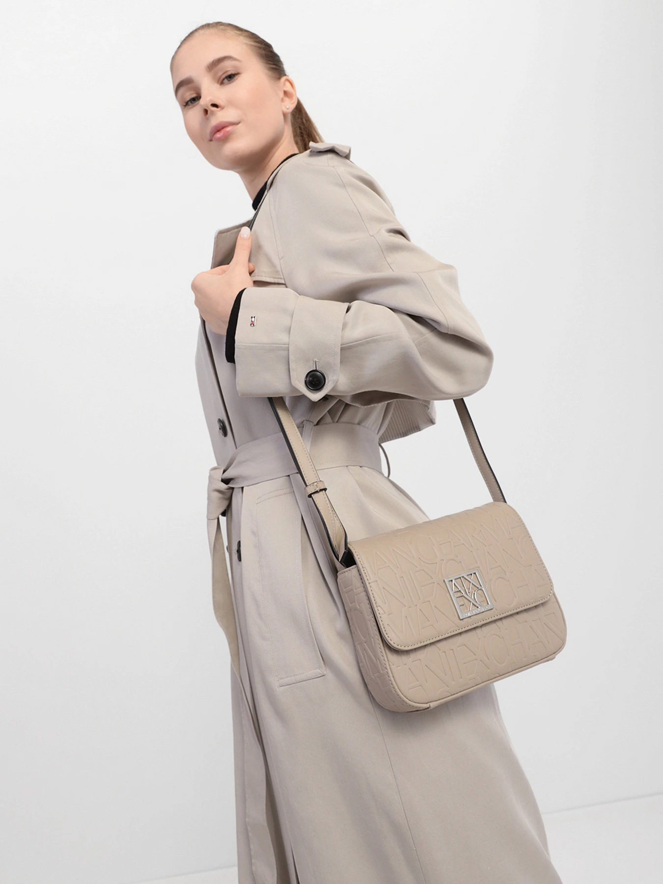Сумки Armani Exchange модель 942648-CC793-44620 Сумки Armani Exchange модель 942648-CC793-44620 Фото