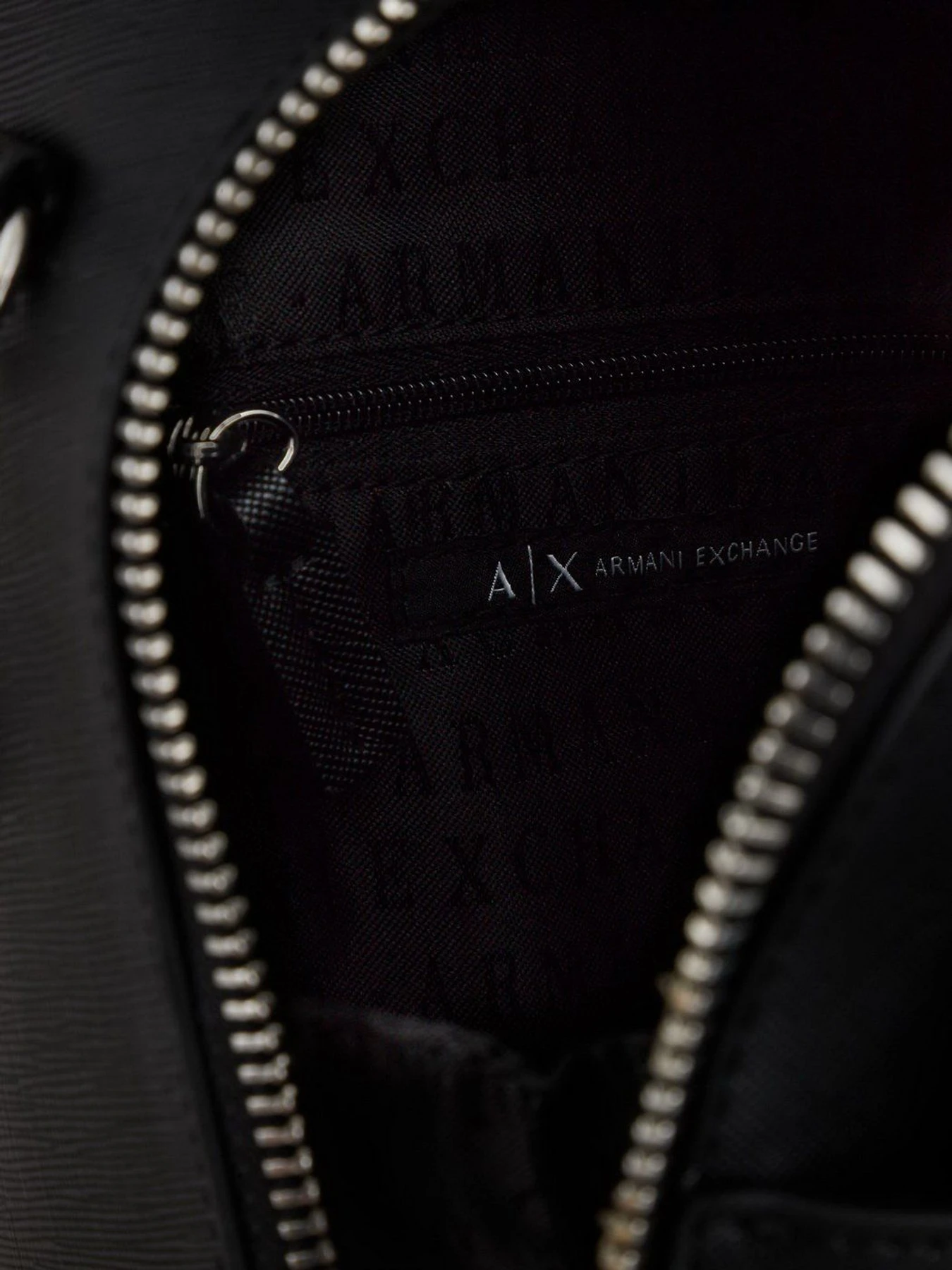 Рюкзаки Armani Exchange модель 942769-1A712-00020 Рюкзаки Armani Exchange модель 942769-1A712-00020 Фото