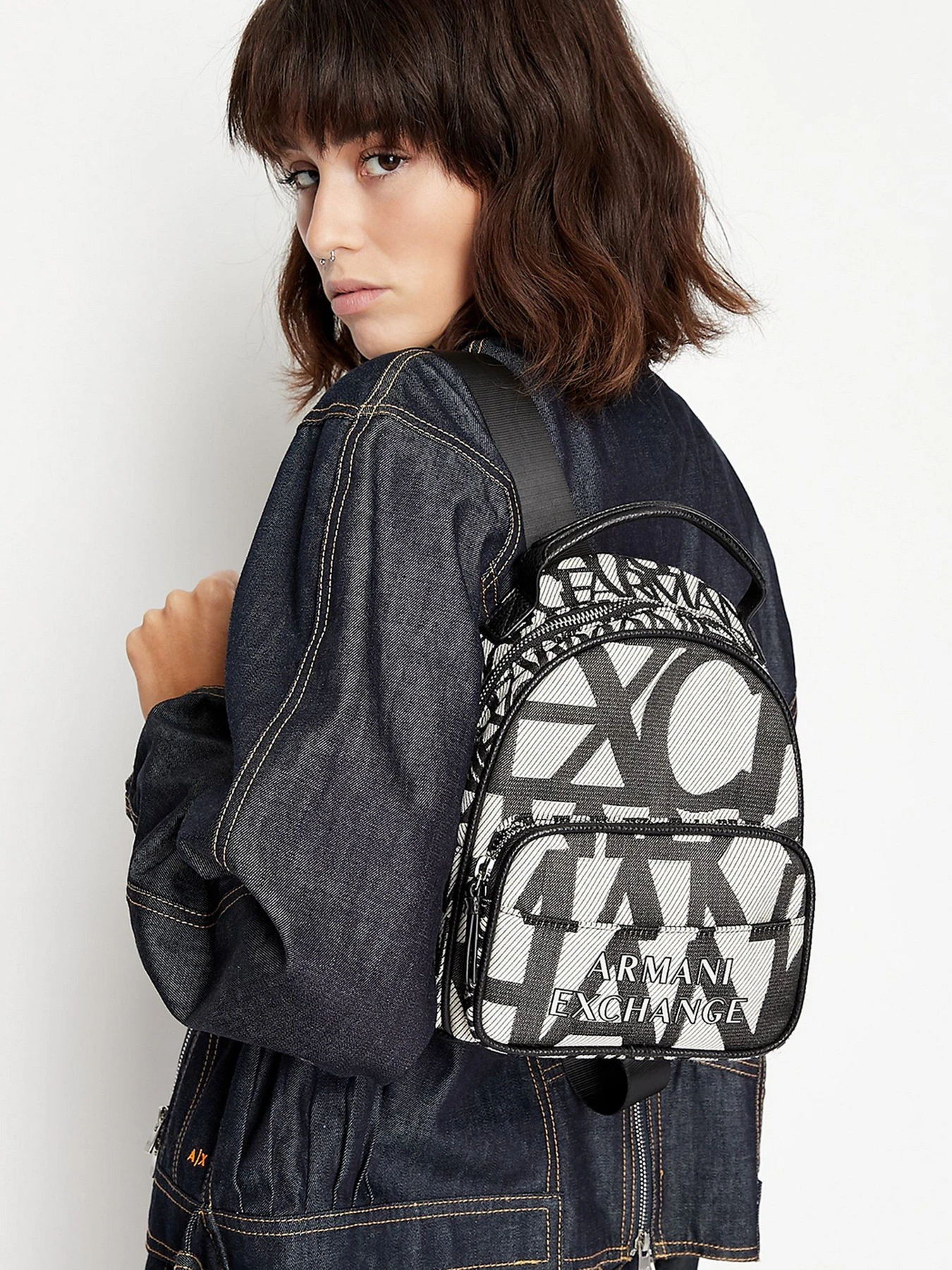 Рюкзаки Armani Exchange модель 942806-CC708-00010 Рюкзаки Armani Exchange модель 942806-CC708-00010 Фото