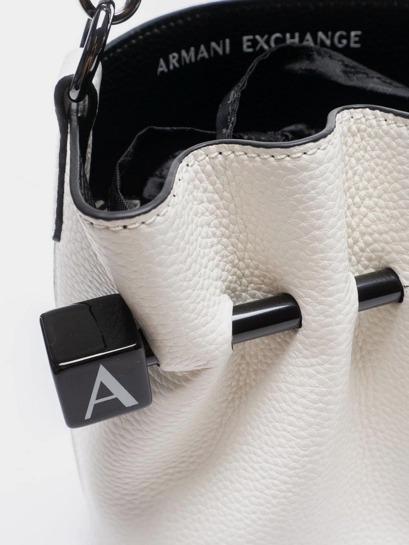 Сумки Armani Exchange модель 942810-1A710-00010 Сумки Armani Exchange модель 942810-1A710-00010 Фото
