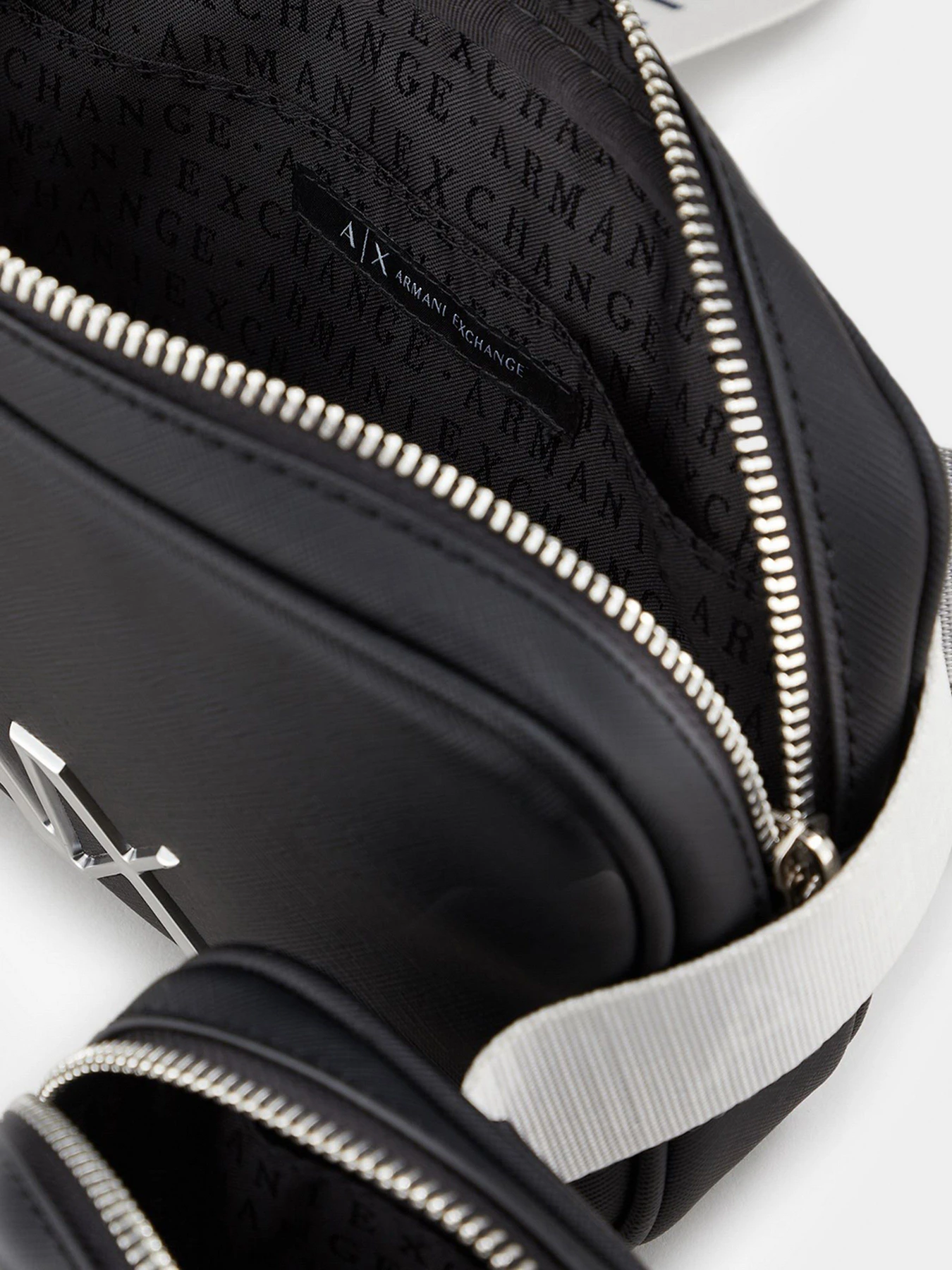 Сумки Armani Exchange модель 948520-2R750-00020 Сумки Armani Exchange модель 948520-2R750-00020 Фото