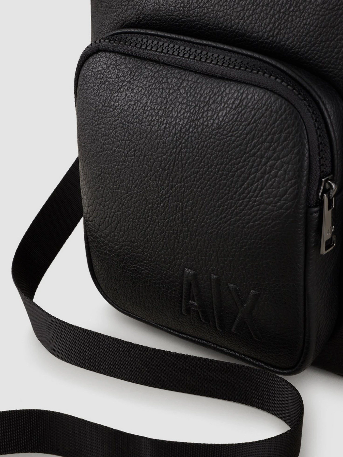 Сумки Armani Exchange модель 952410-2R836-00020 Фото