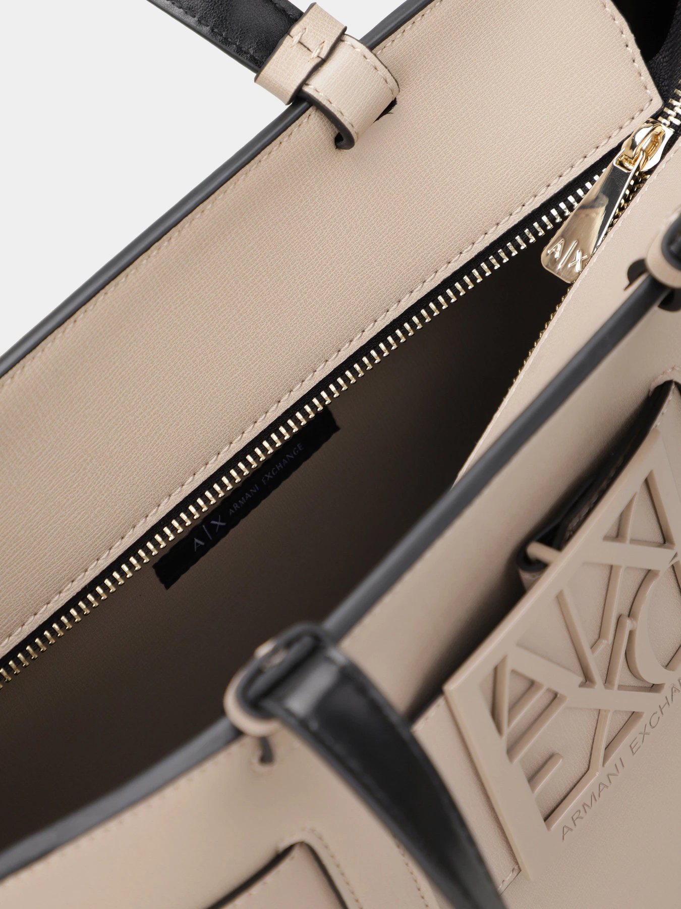Сумки Armani Exchange модель 942689-0A874-07351 Фото