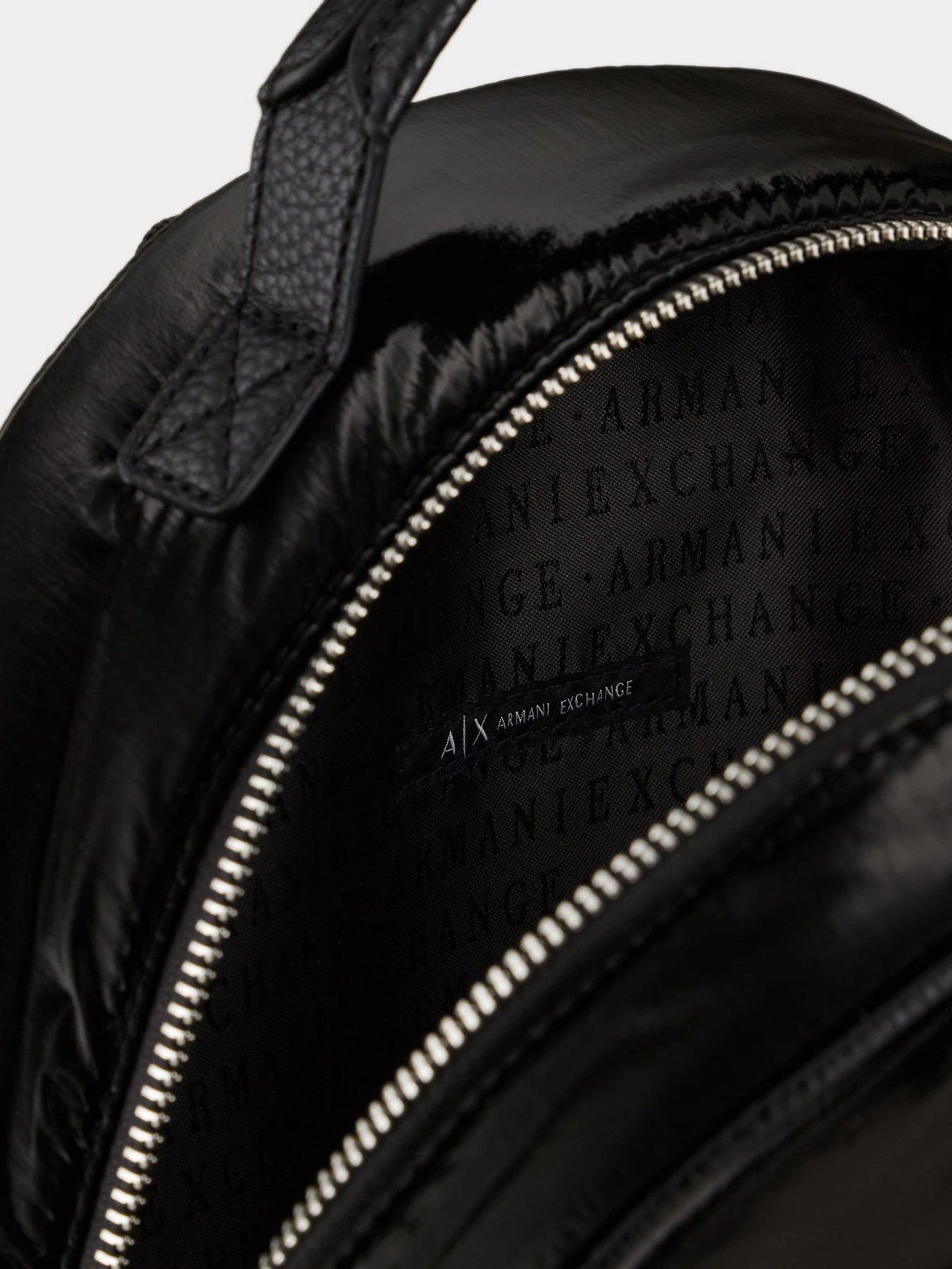 Рюкзаки Armani Exchange модель 942805-2F758-00020 Рюкзаки Armani Exchange модель 942805-2F758-00020 Фото