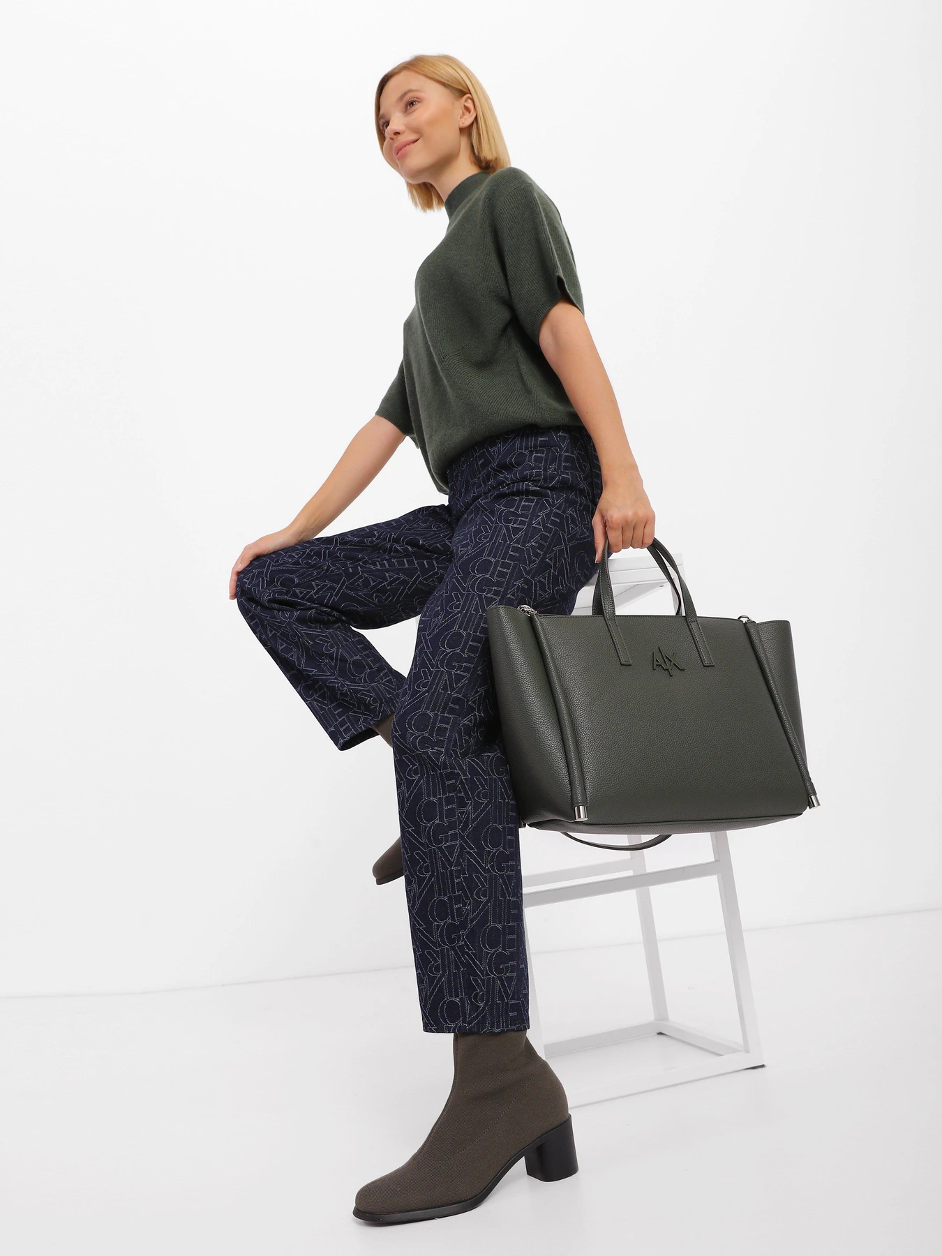 Сумки Armani Exchange модель 942864-2F755-44184 Сумки Armani Exchange модель 942864-2F755-44184 Фото