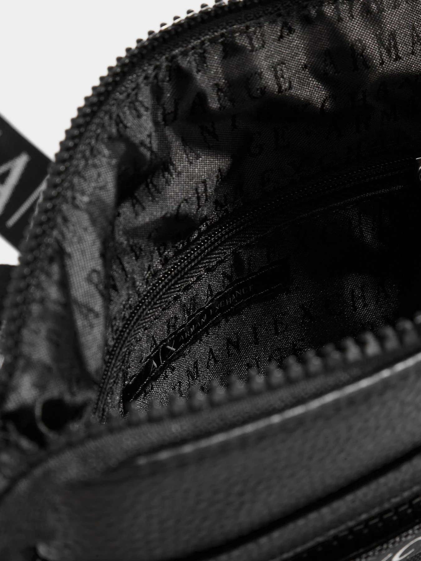 Сумки Armani Exchange модель 952463-2F878-53620 Сумки Armani Exchange модель 952463-2F878-53620 Фото