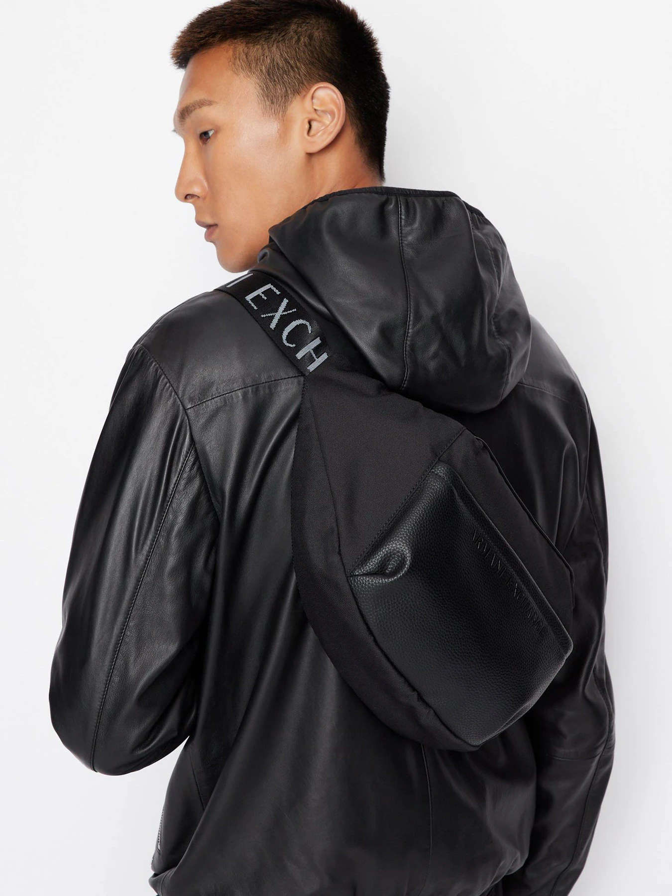 Сумки Armani Exchange модель 952464-2F878-53620 Фото