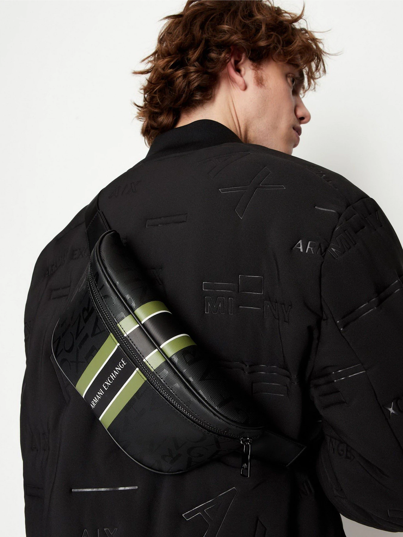 Сумки Armani Exchange модель 952398-CC831-20721 Фото