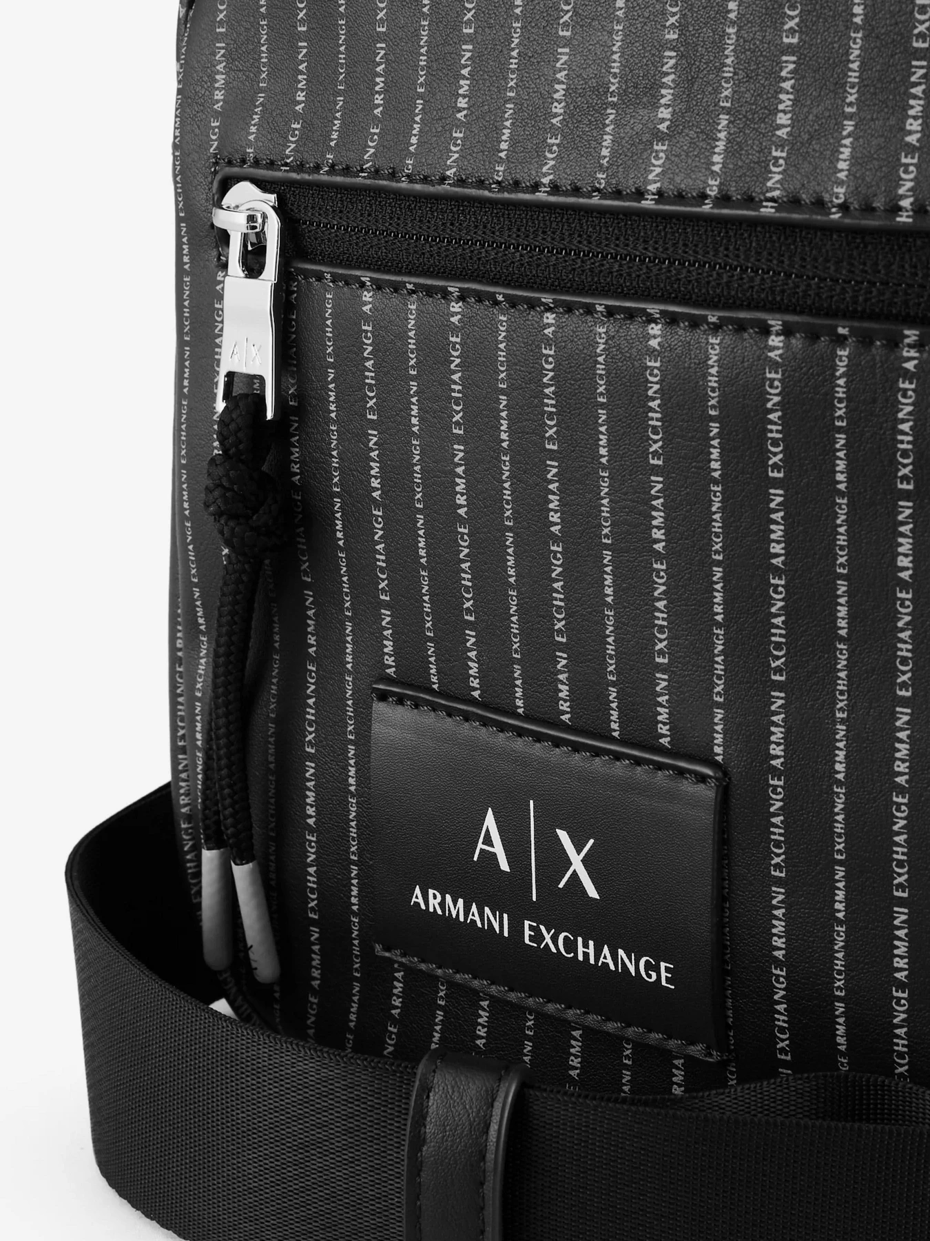 Сумки Armani Exchange модель 952388-CC825-00020 Фото