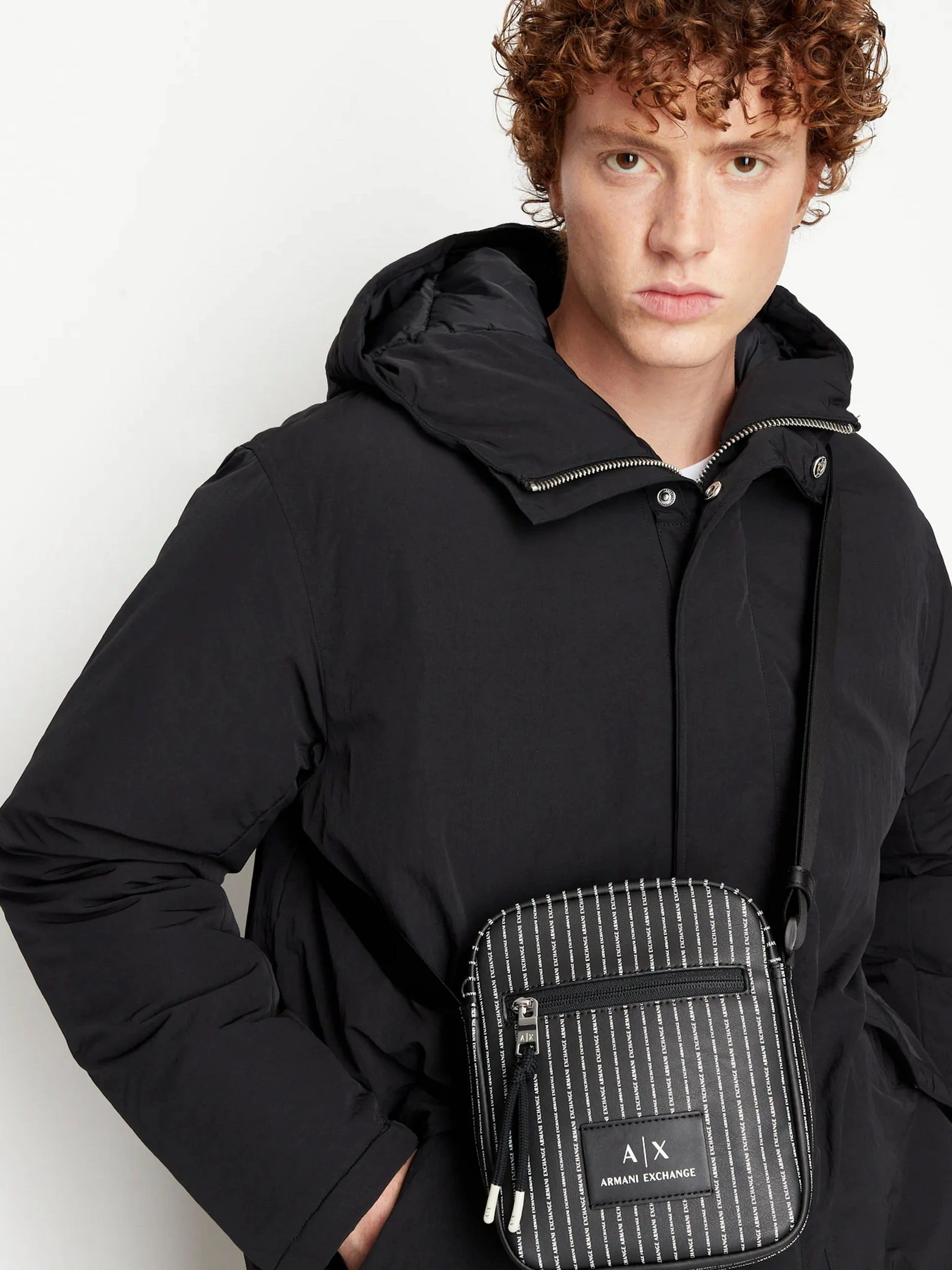Сумки Armani Exchange модель 952388-CC825-00020 Фото