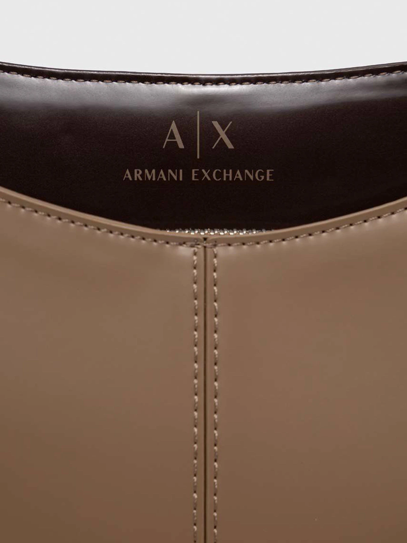Сумки Armani Exchange модель 942840-2F738-07651 Сумки Armani Exchange модель 942840-2F738-07651 Фото