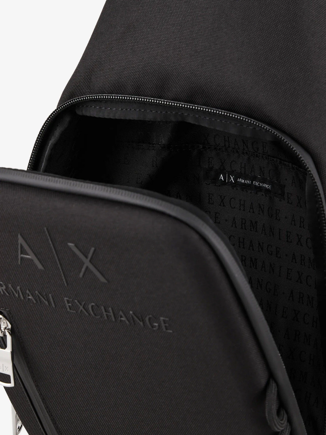 Сумки Armani Exchange модель 952535-CC844-00020 Фото