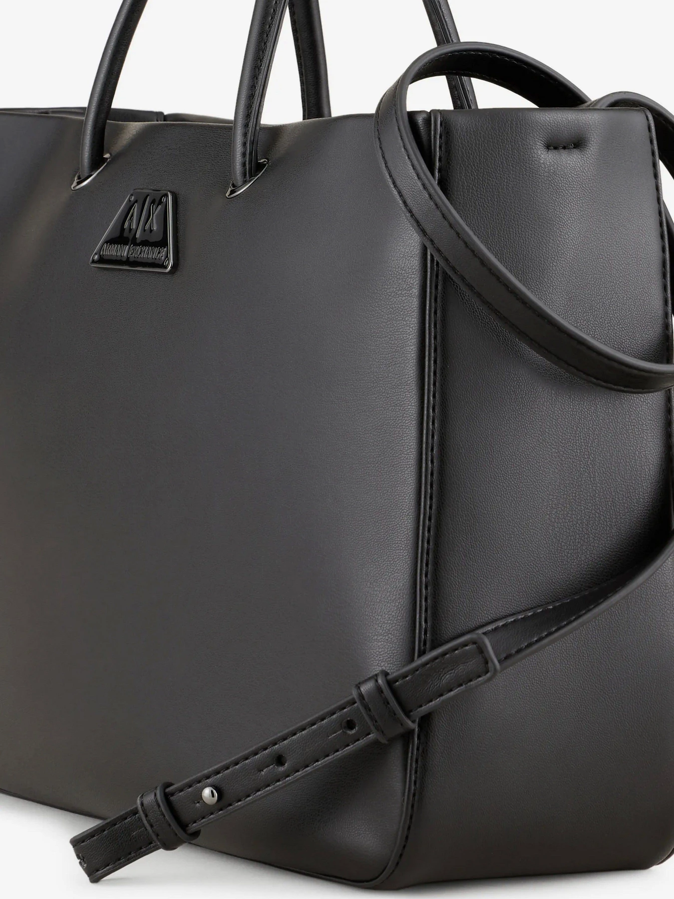 Сумки Armani Exchange модель 942903-3R784-00020 Фото