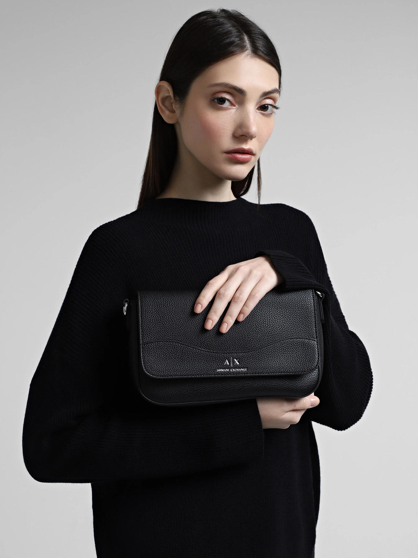 Сумки Armani Exchange Essential модель 942912-CC783-00020 Фото